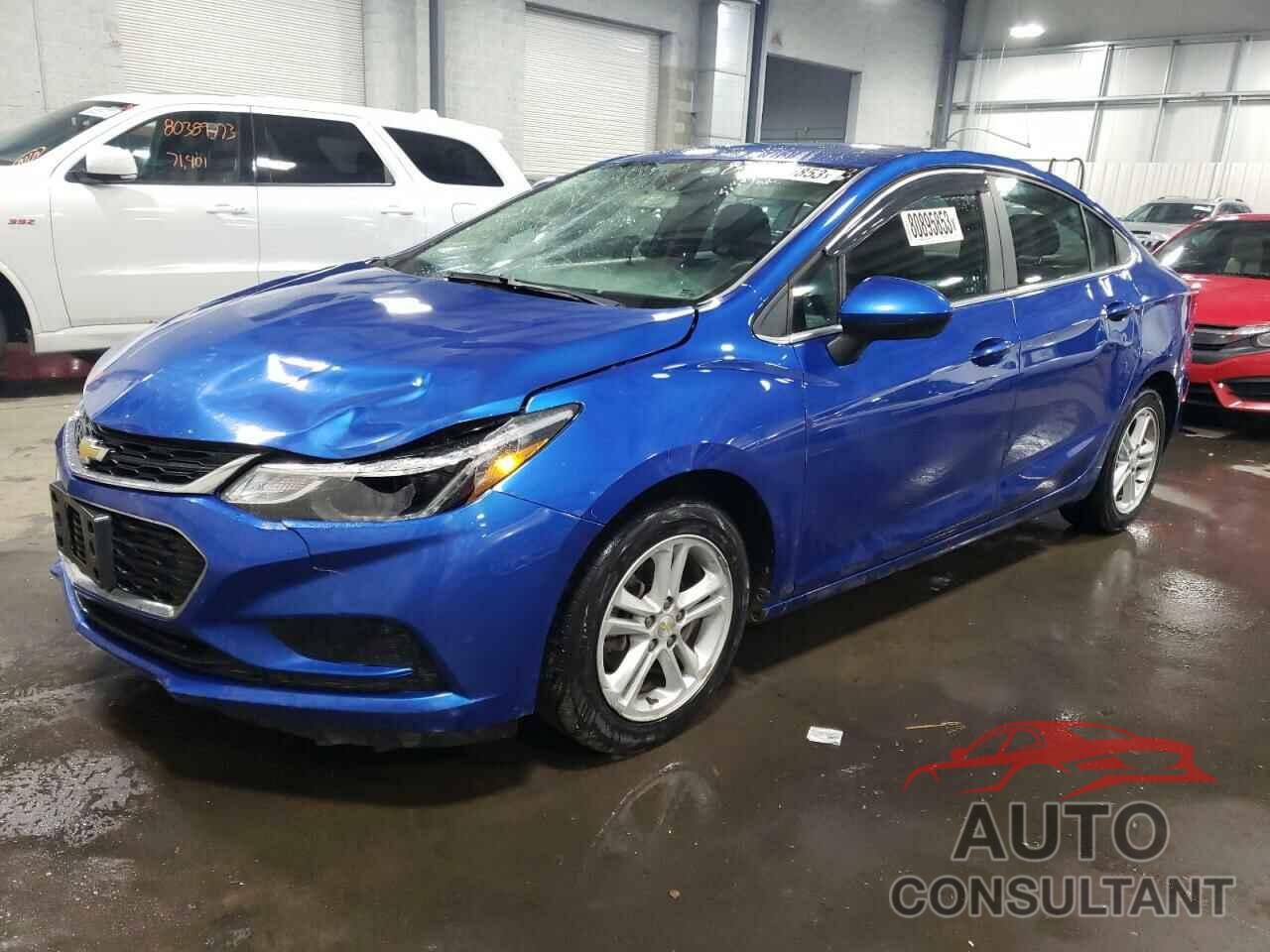 CHEVROLET CRUZE 2018 - 1G1BE5SM1J7210602