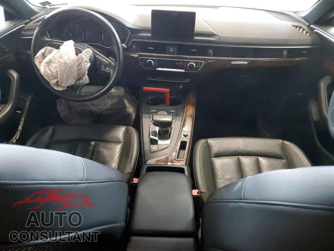 AUDI A5 2019 - WAUANCF55KA010947