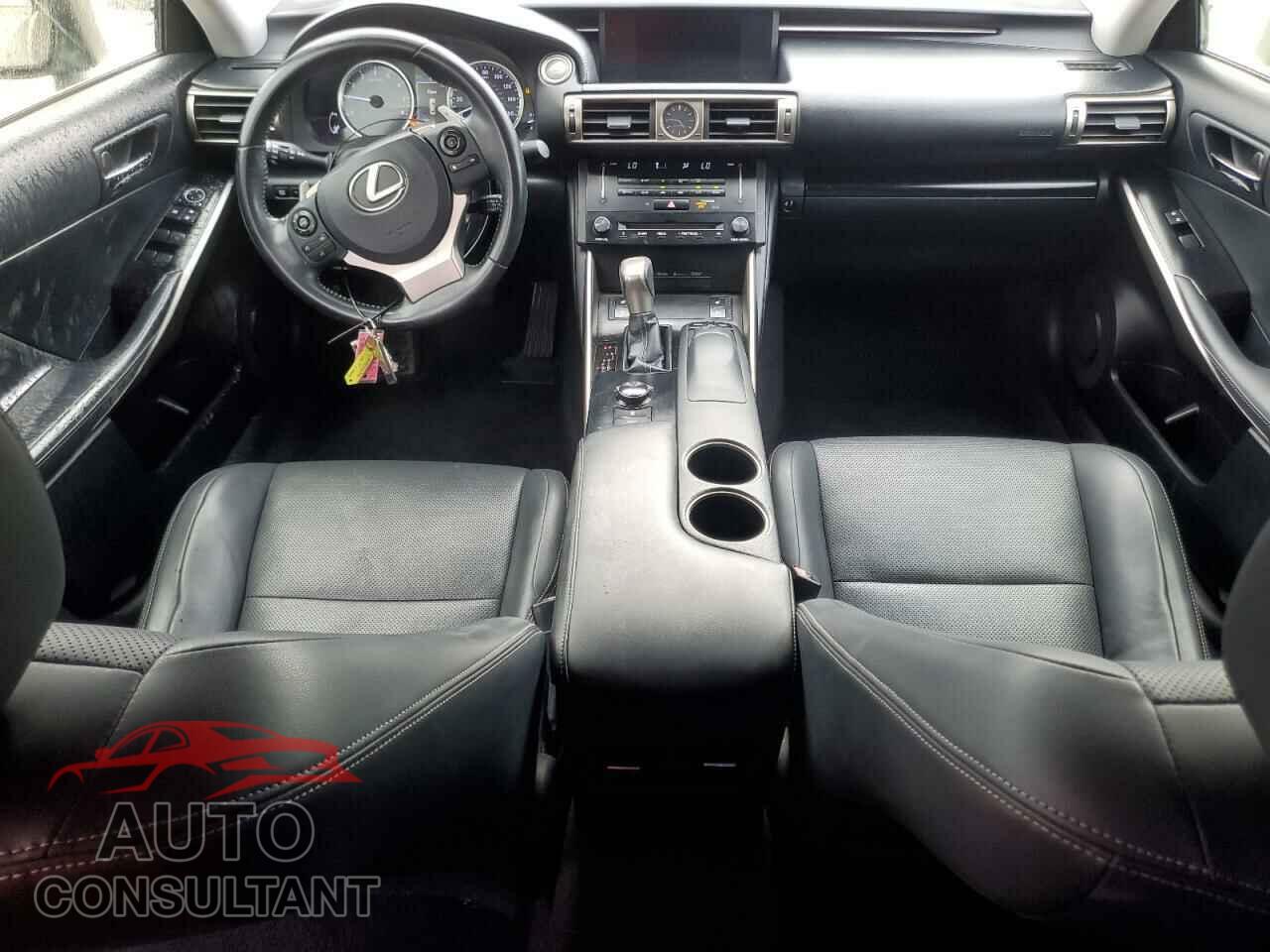 LEXUS IS 2014 - JTHBF1D27E5031621