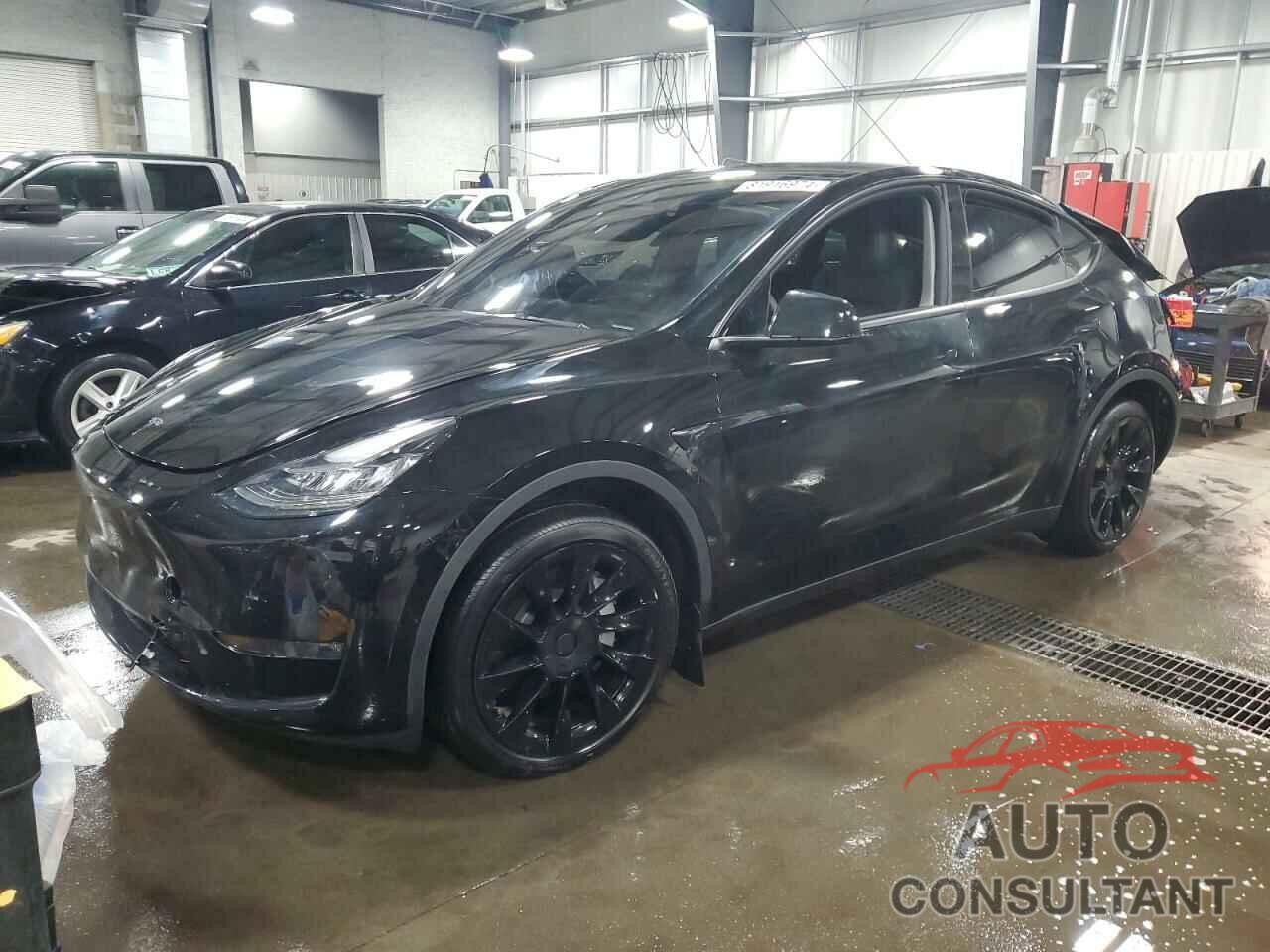 TESLA MODEL Y 2023 - 7SAYGDEE8PA124104