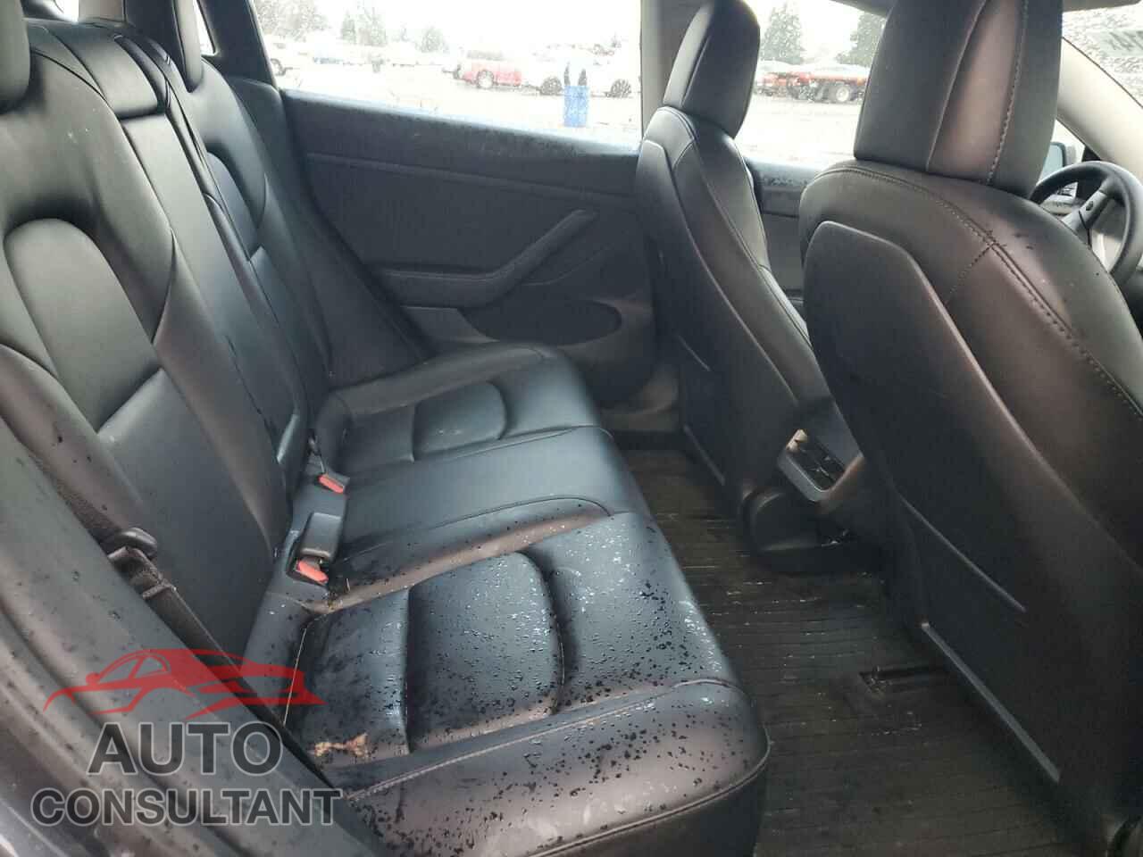 TESLA MODEL 3 2022 - 5YJ3E1EB0NF136300