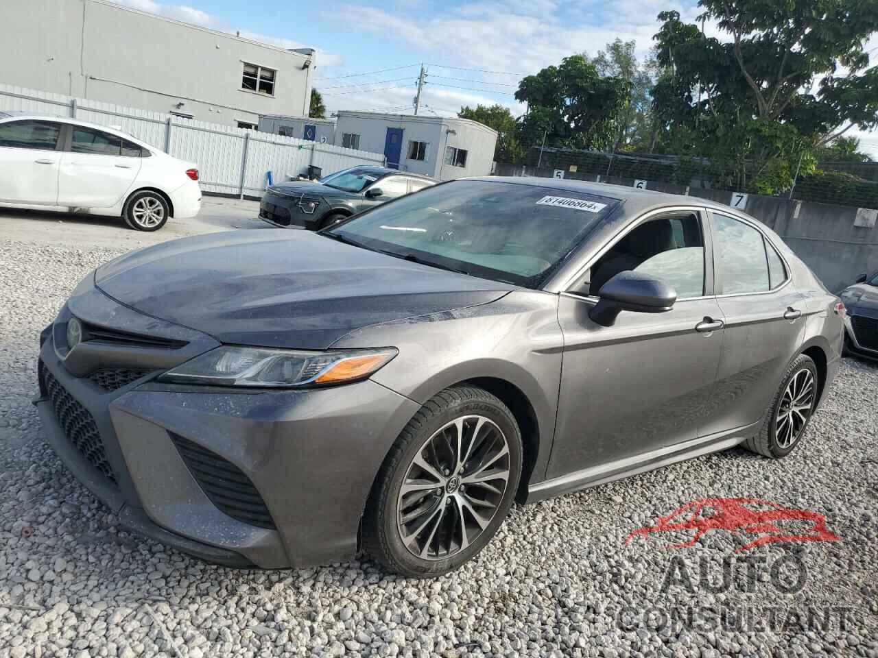 TOYOTA CAMRY 2018 - 4T1B11HK7JU117503