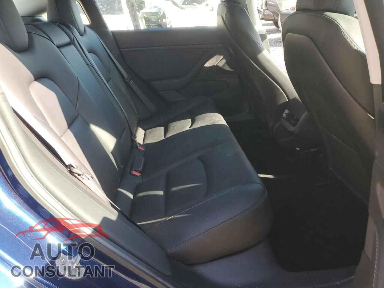 TESLA MODEL 3 2019 - 5YJ3E1EB7KF390047