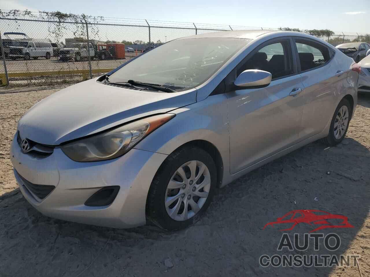 HYUNDAI ELANTRA 2013 - KMHDH4AE1DU693621