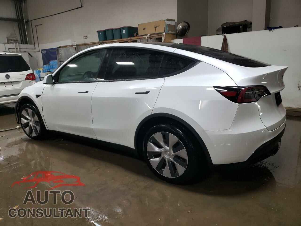 TESLA MODEL Y 2023 - 7SAYGDEE2PF601838
