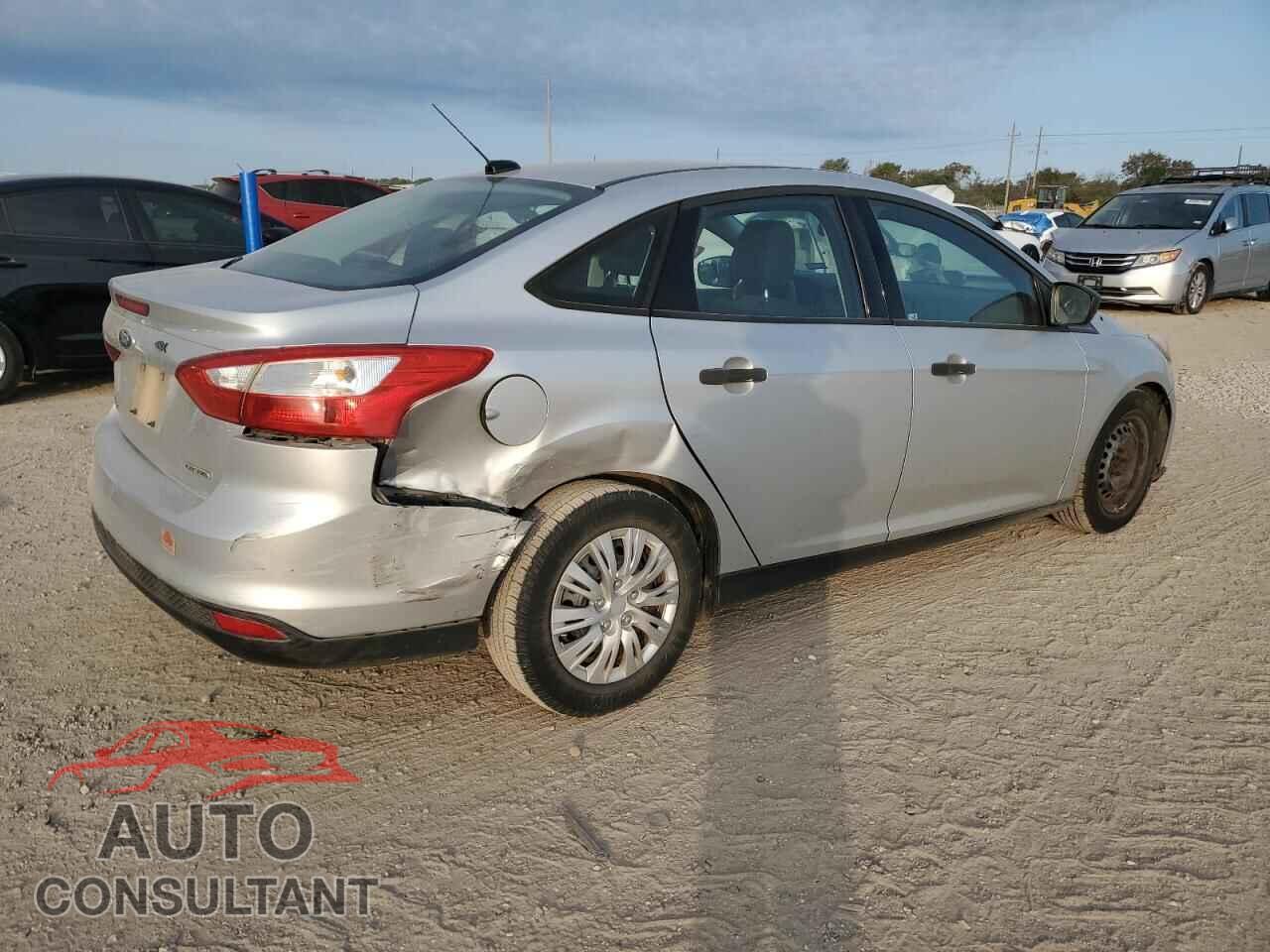 FORD FOCUS 2013 - 1FADP3E27DL169628