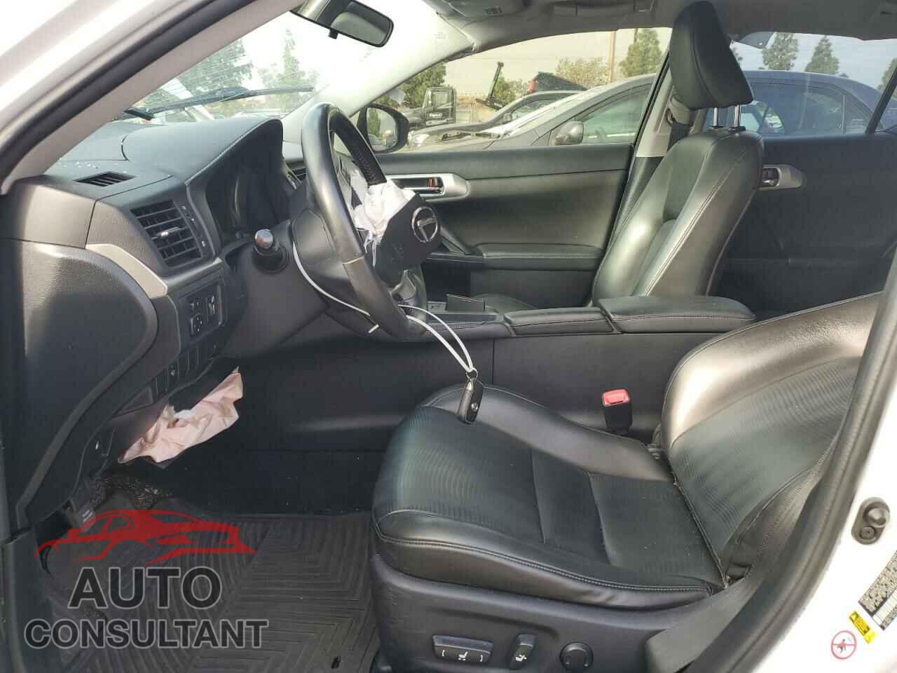 LEXUS CT 200 2013 - JTHKD5BH6D2172121