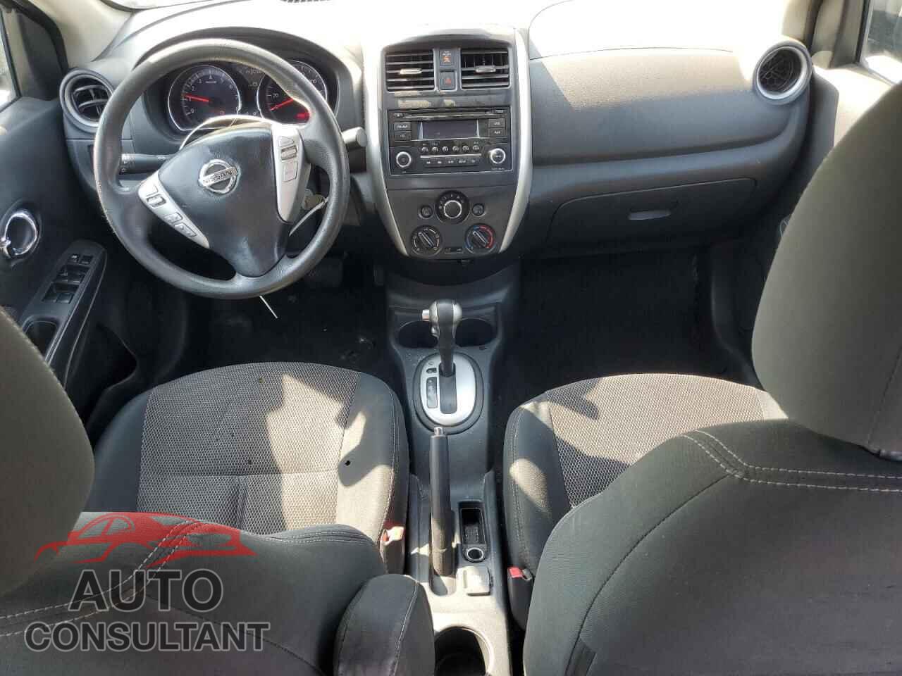 NISSAN VERSA 2015 - 3N1CN7AP1FL813946