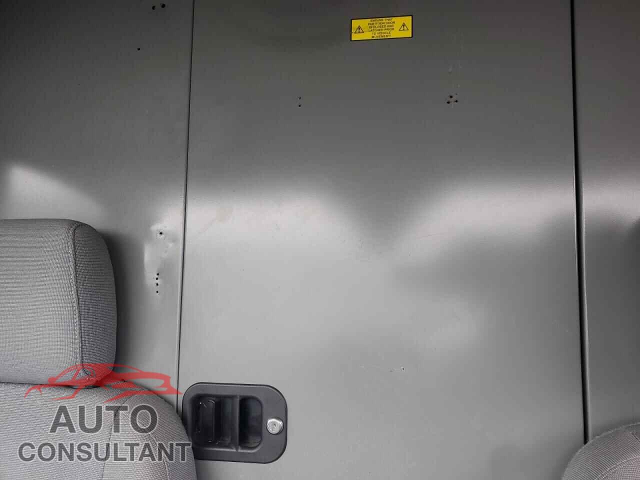 FORD TRANSIT 2015 - 1FTNR2CG2FKB30777