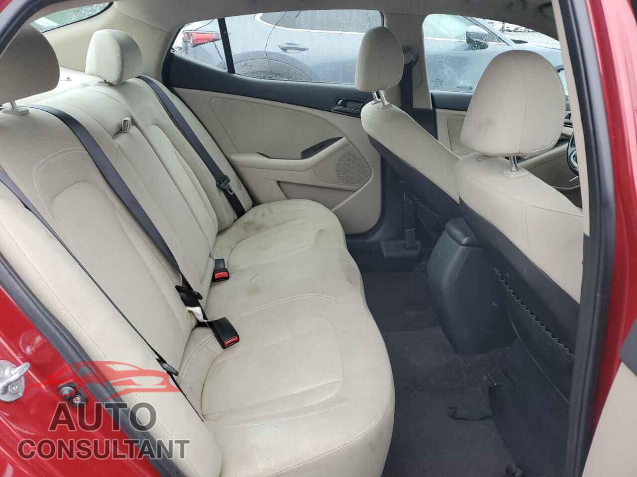 KIA OPTIMA 2011 - KNAGM4A77B5097626