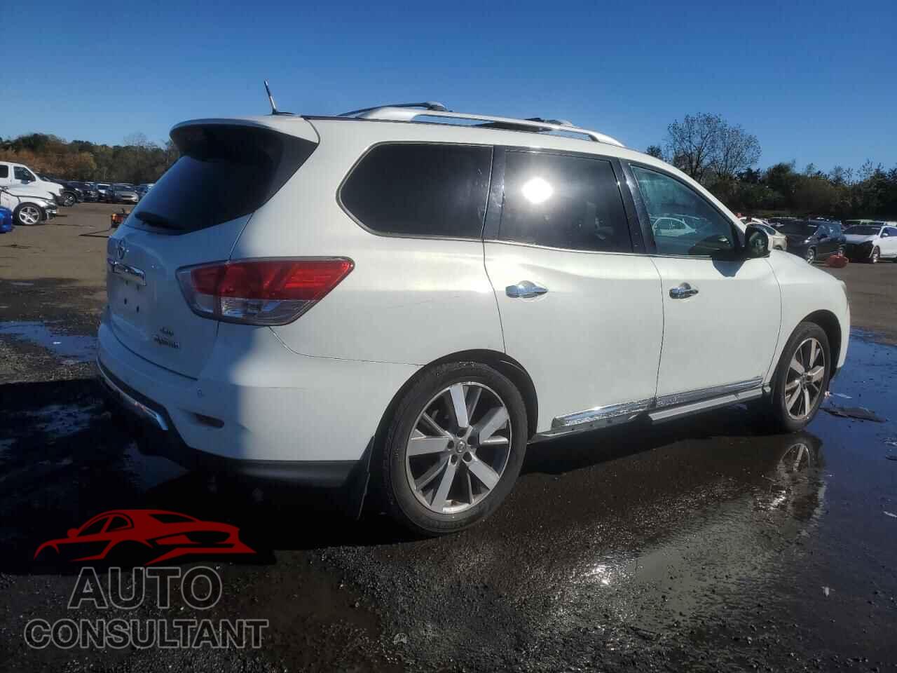 NISSAN PATHFINDER 2013 - 5N1AR2MM8DC616127