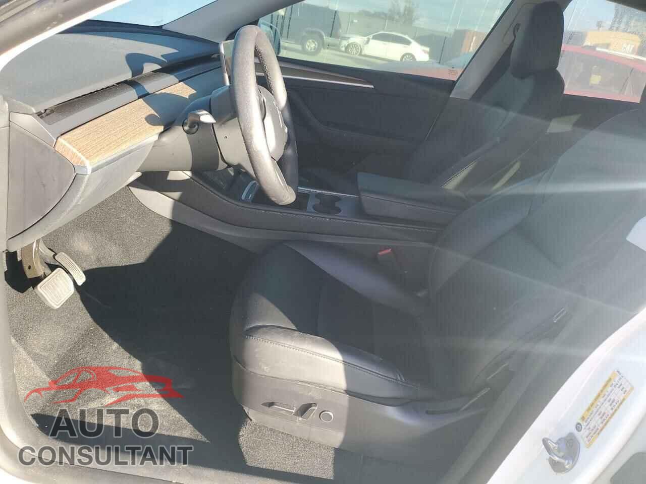 TESLA MODEL Y 2022 - 7SAYGAEE2NF548618