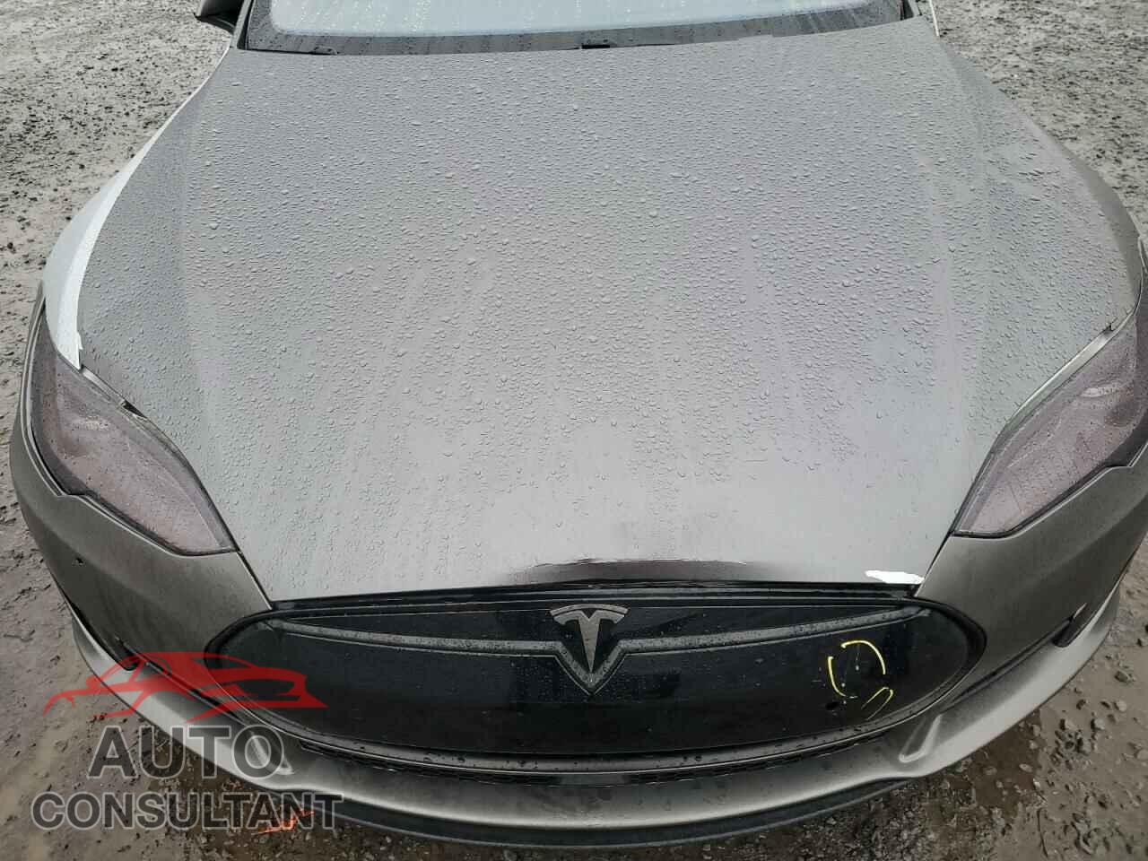 TESLA MODEL S 2015 - 5YJSA1E22FF118003