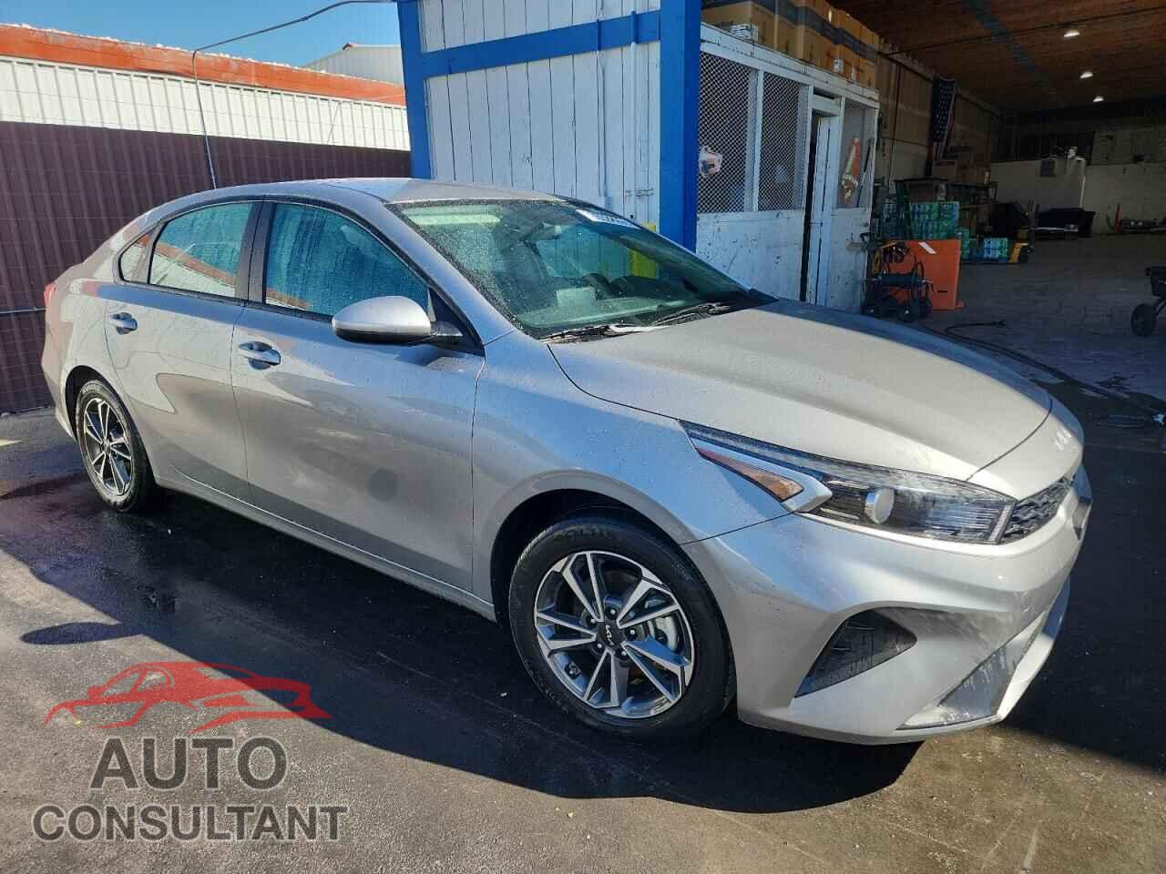 KIA FORTE 2023 - 3KPF24AD3PE598597