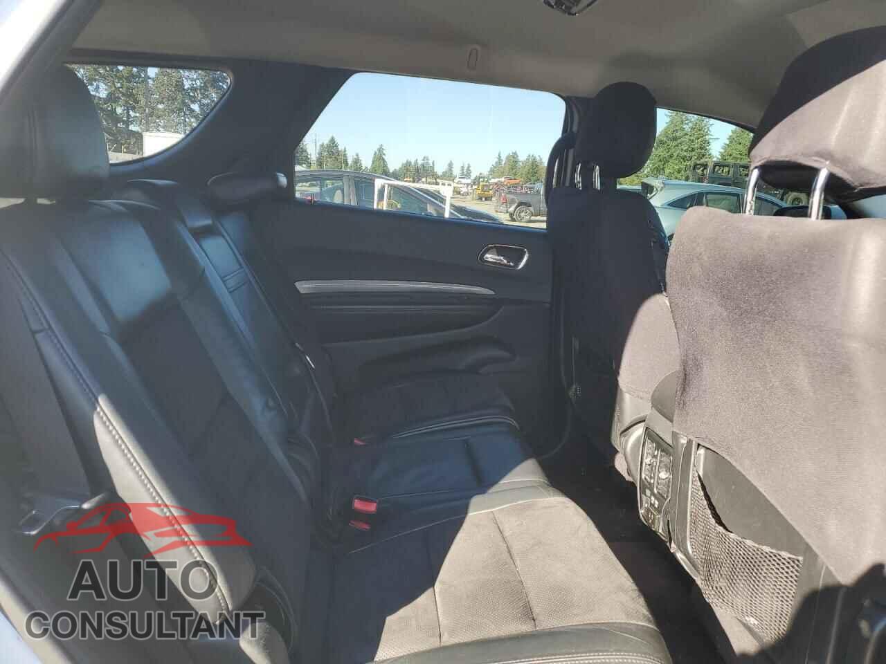 DODGE DURANGO 2018 - 1C4RDJDG0JC496765