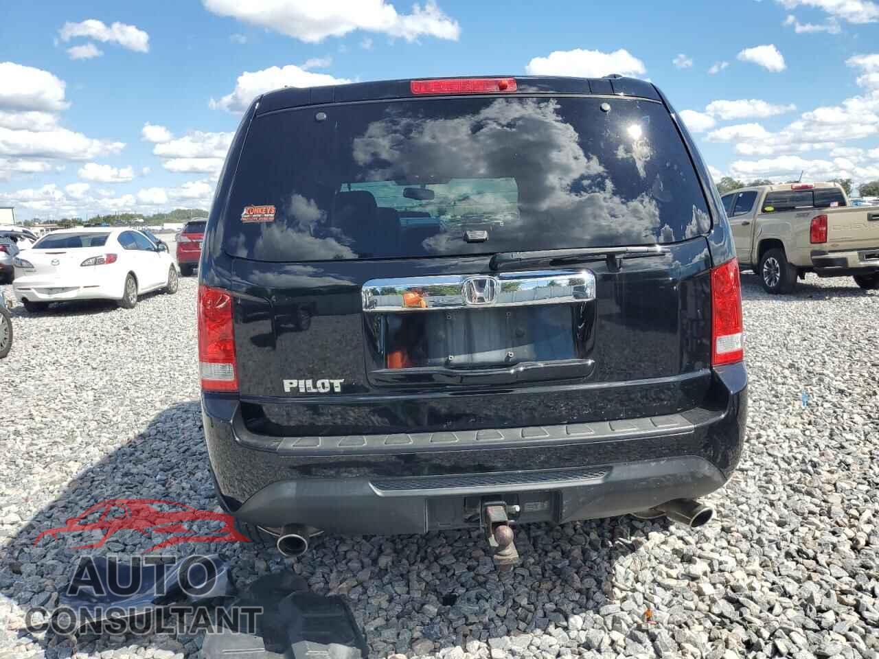 HONDA PILOT 2015 - 5FNYF3H56FB024008