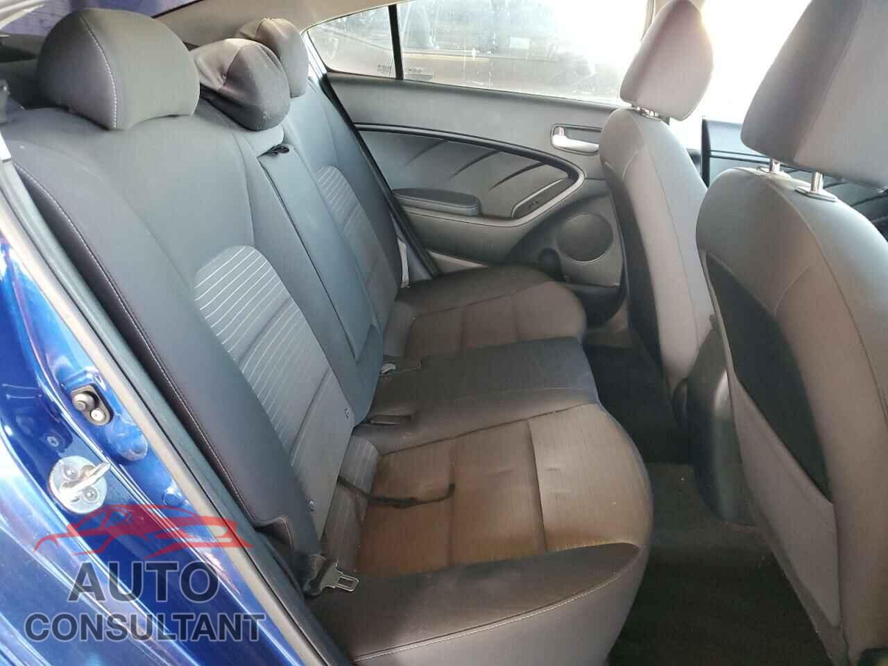 KIA FORTE 2017 - 3KPFL4A71HE013038
