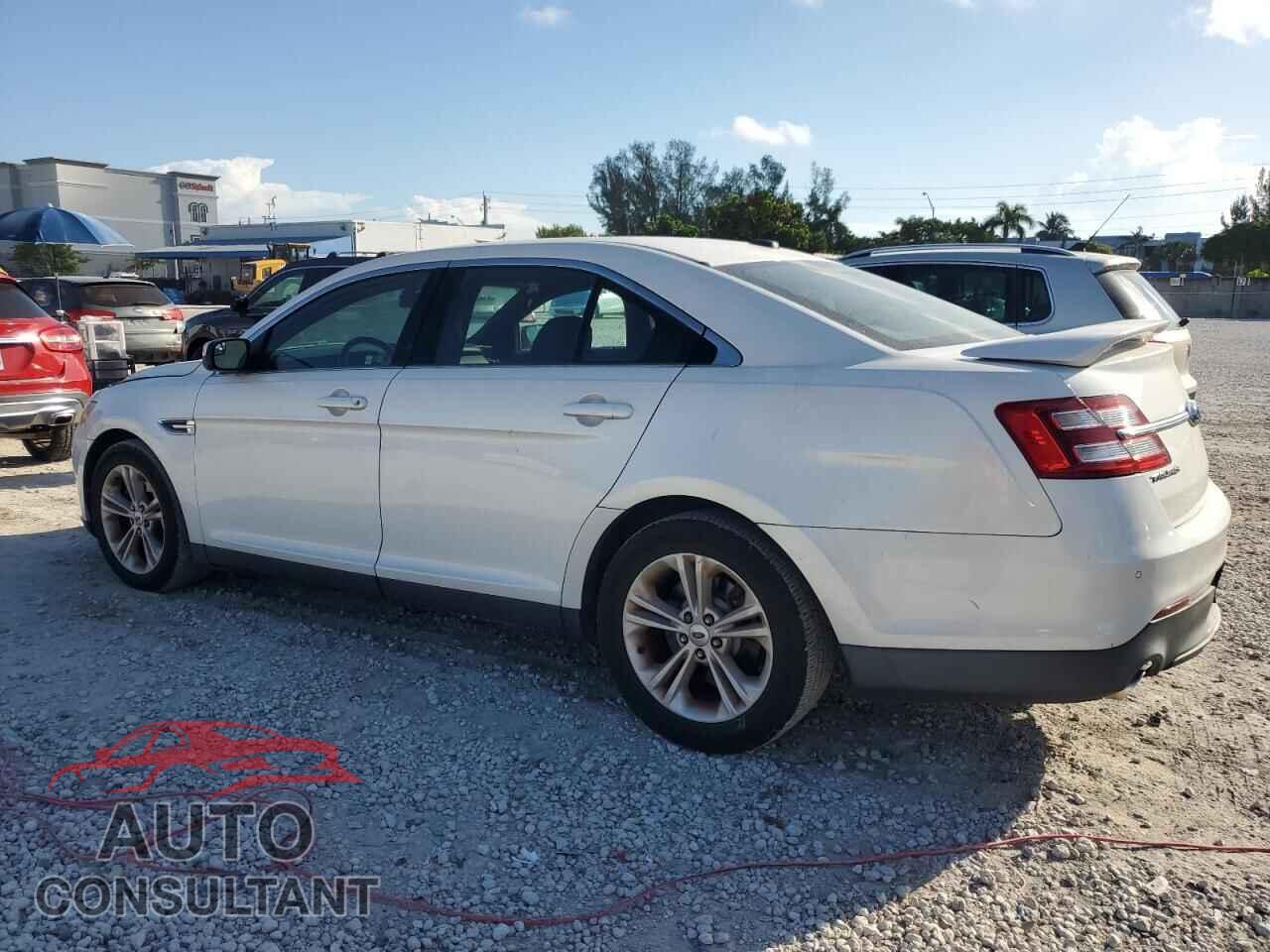 FORD TAURUS 2015 - 1FAHP2E86FG150225