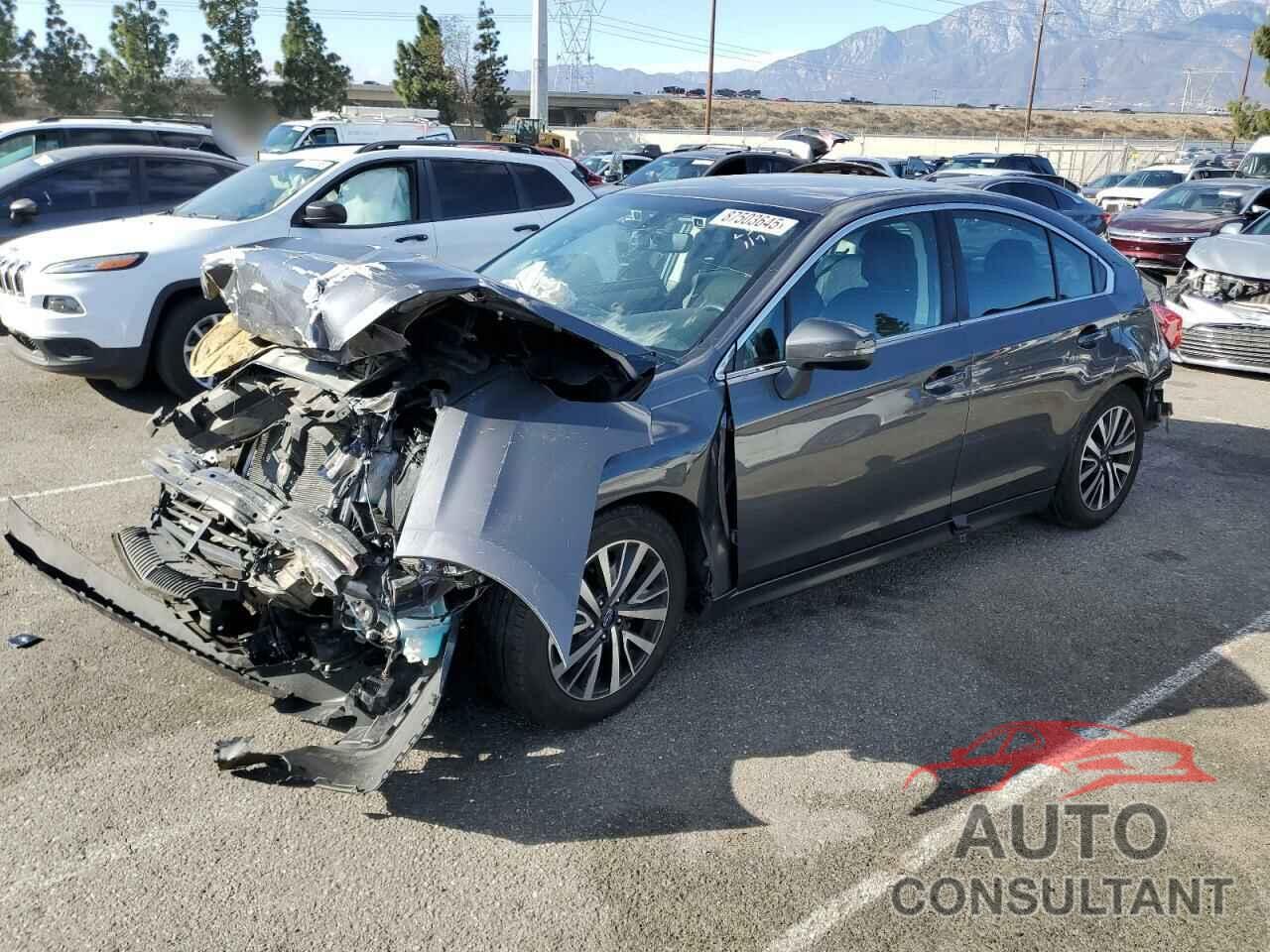 SUBARU LEGACY 2018 - 4S3BNAF68J3046011