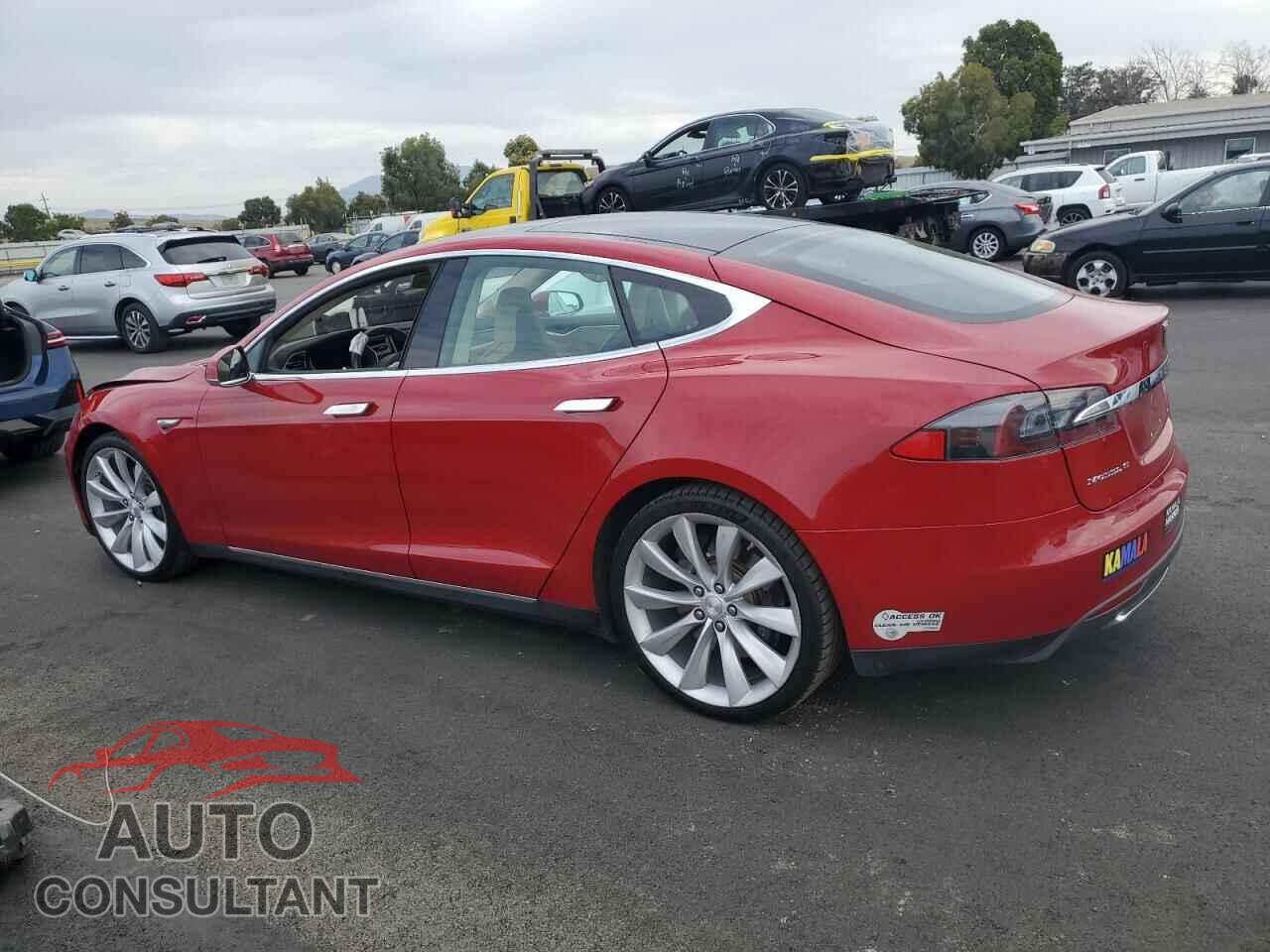 TESLA MODEL S 2014 - 5YJSA1H19EFP52927