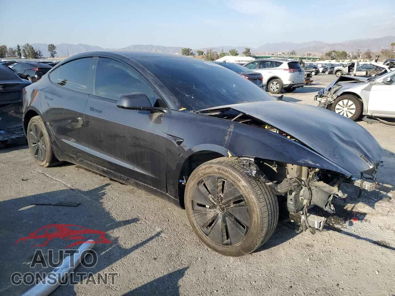 TESLA MODEL 3 2024 - 5YJ3E1EA7RF724353