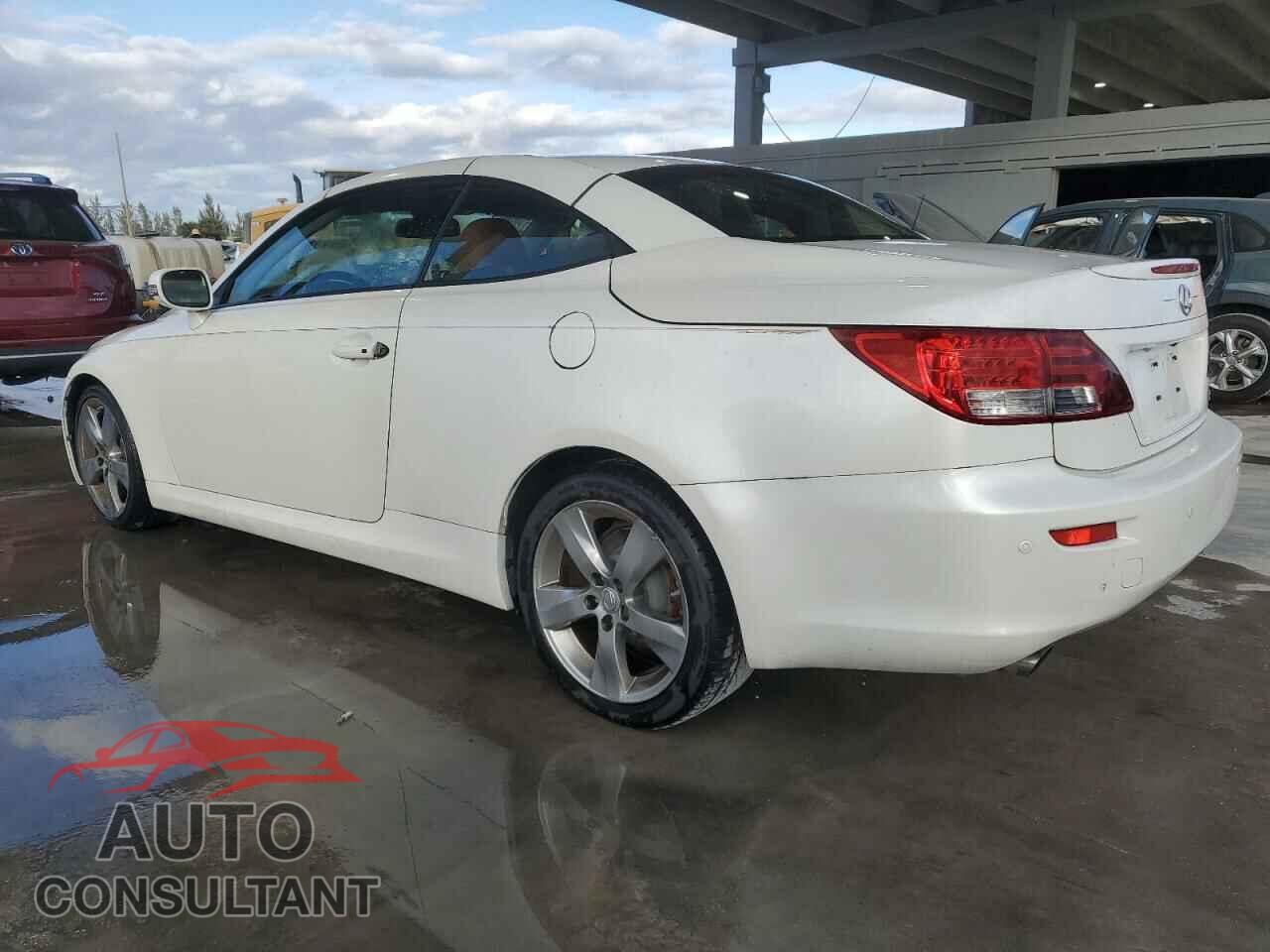 LEXUS IS 2011 - JTHFE2C22B2506200