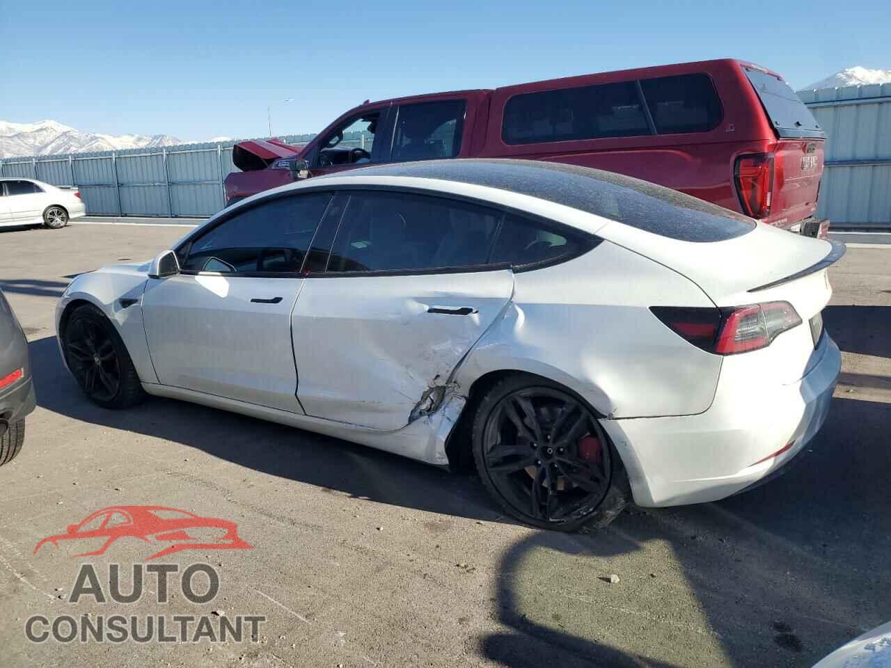 TESLA MODEL 3 2021 - 5YJ3E1EC9MF063418