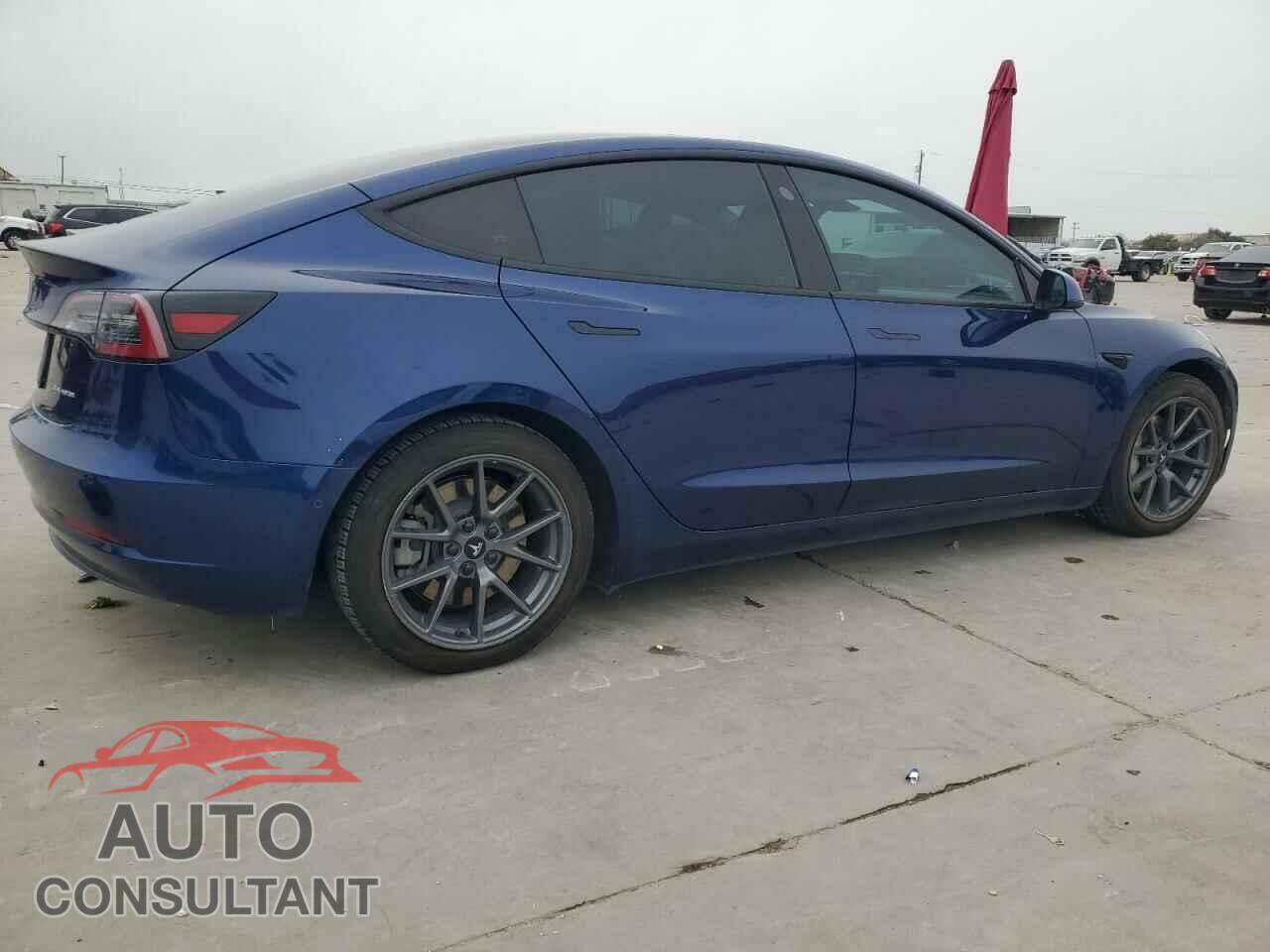 TESLA MODEL 3 2021 - 5YJ3E1EB1MF902811