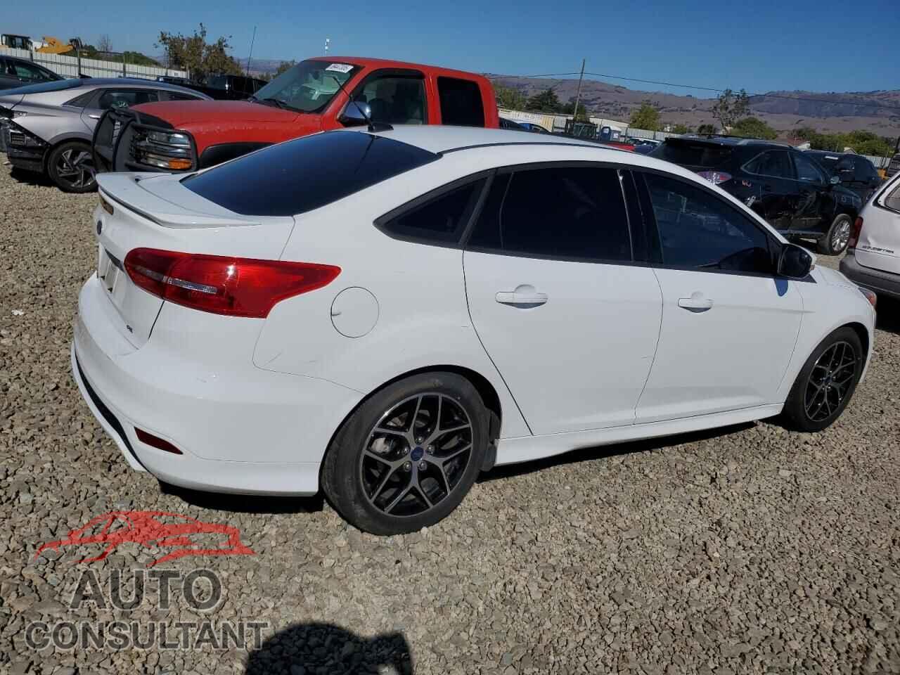 FORD FOCUS 2015 - 1FADP3F21FL378994