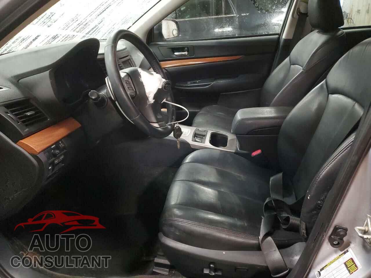 SUBARU OUTBACK 2013 - 4S4BRBKC3D3218161