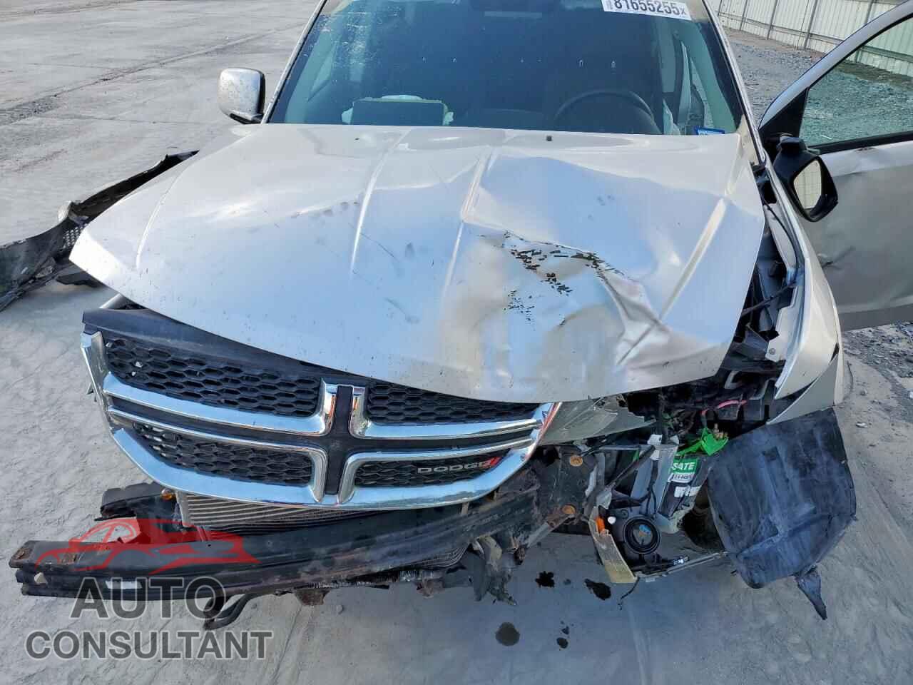 DODGE JOURNEY 2012 - 3C4PDCBG9CT305101