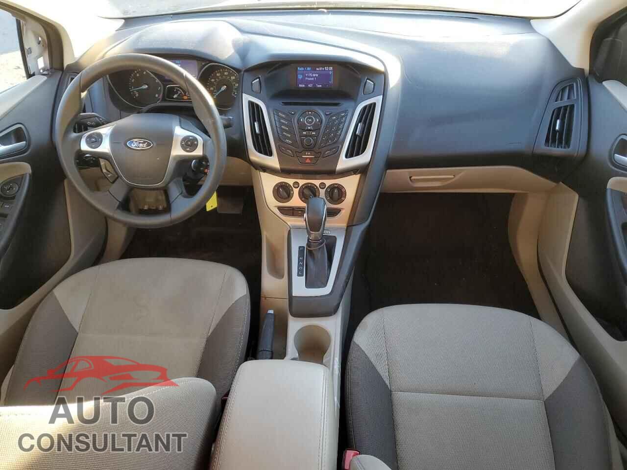 FORD FOCUS 2014 - 1FADP3F22EL180472