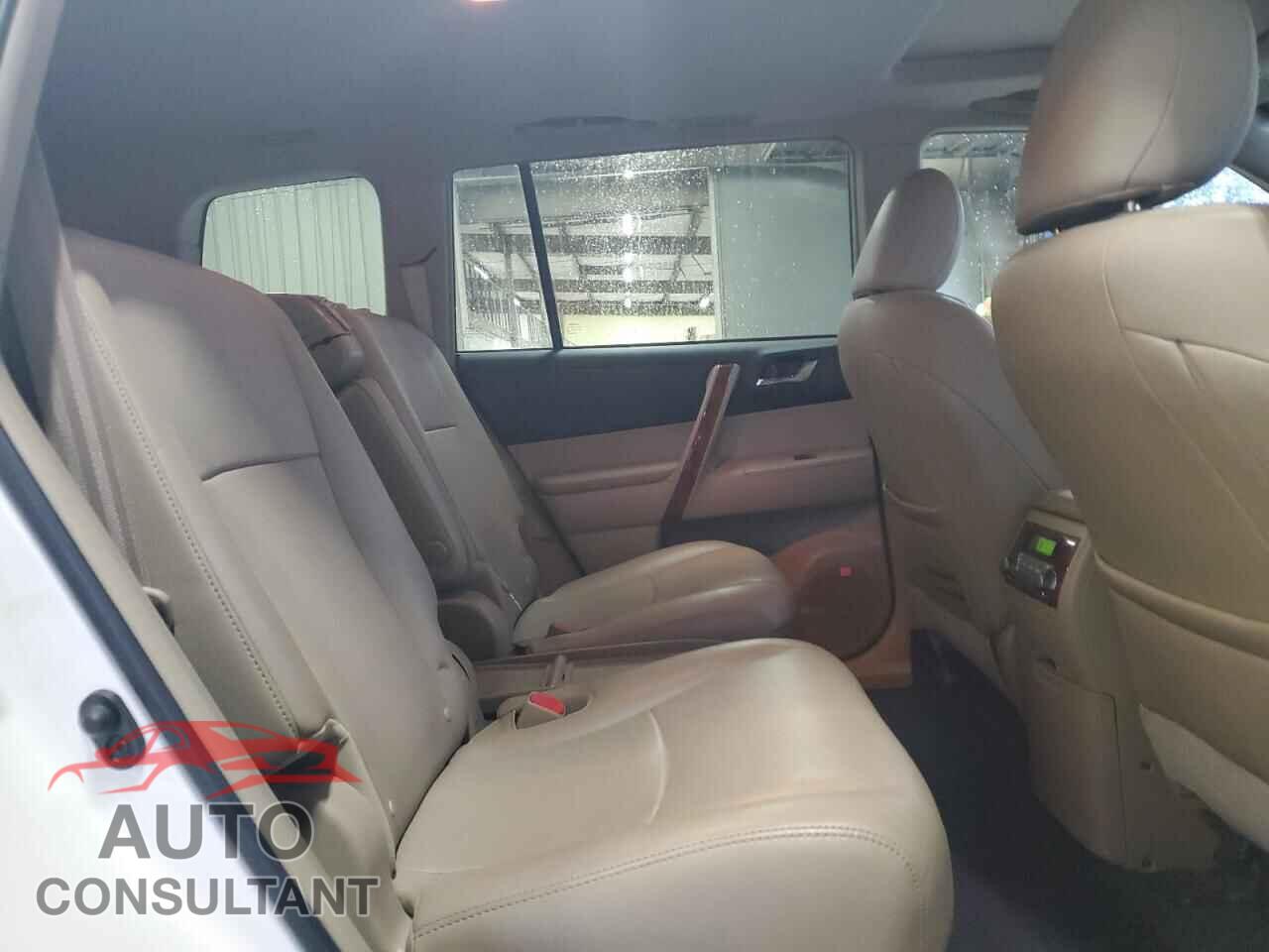TOYOTA HIGHLANDER 2013 - 5TDDK3EH8DS269796