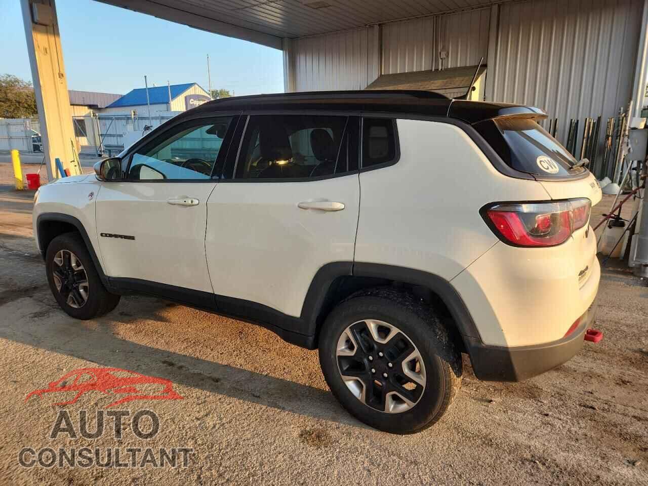 JEEP COMPASS 2018 - 3C4NJDDB2JT409711