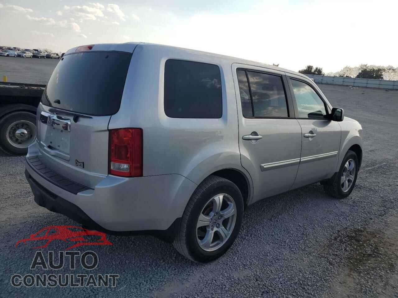HONDA PILOT 2012 - 5FNYF3H45CB043992