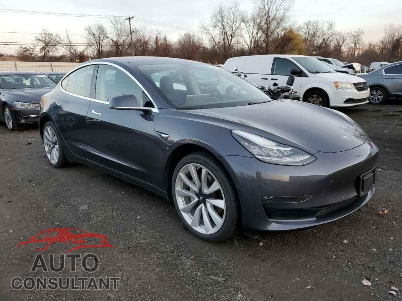 TESLA MODEL 3 2018 - 5YJ3E1EA3JF033261