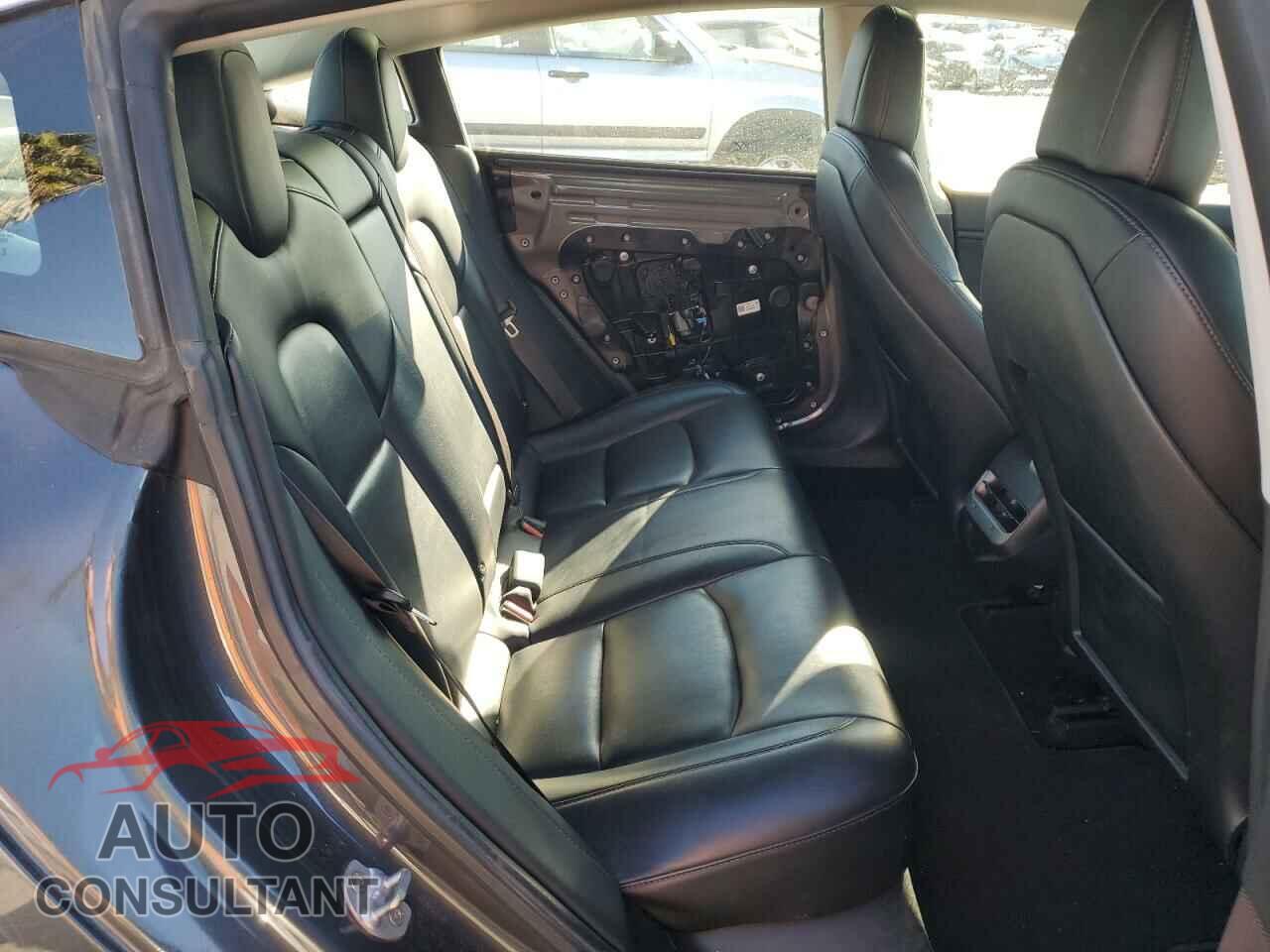 TESLA MODEL 3 2018 - 5YJ3E1EA2JF044526