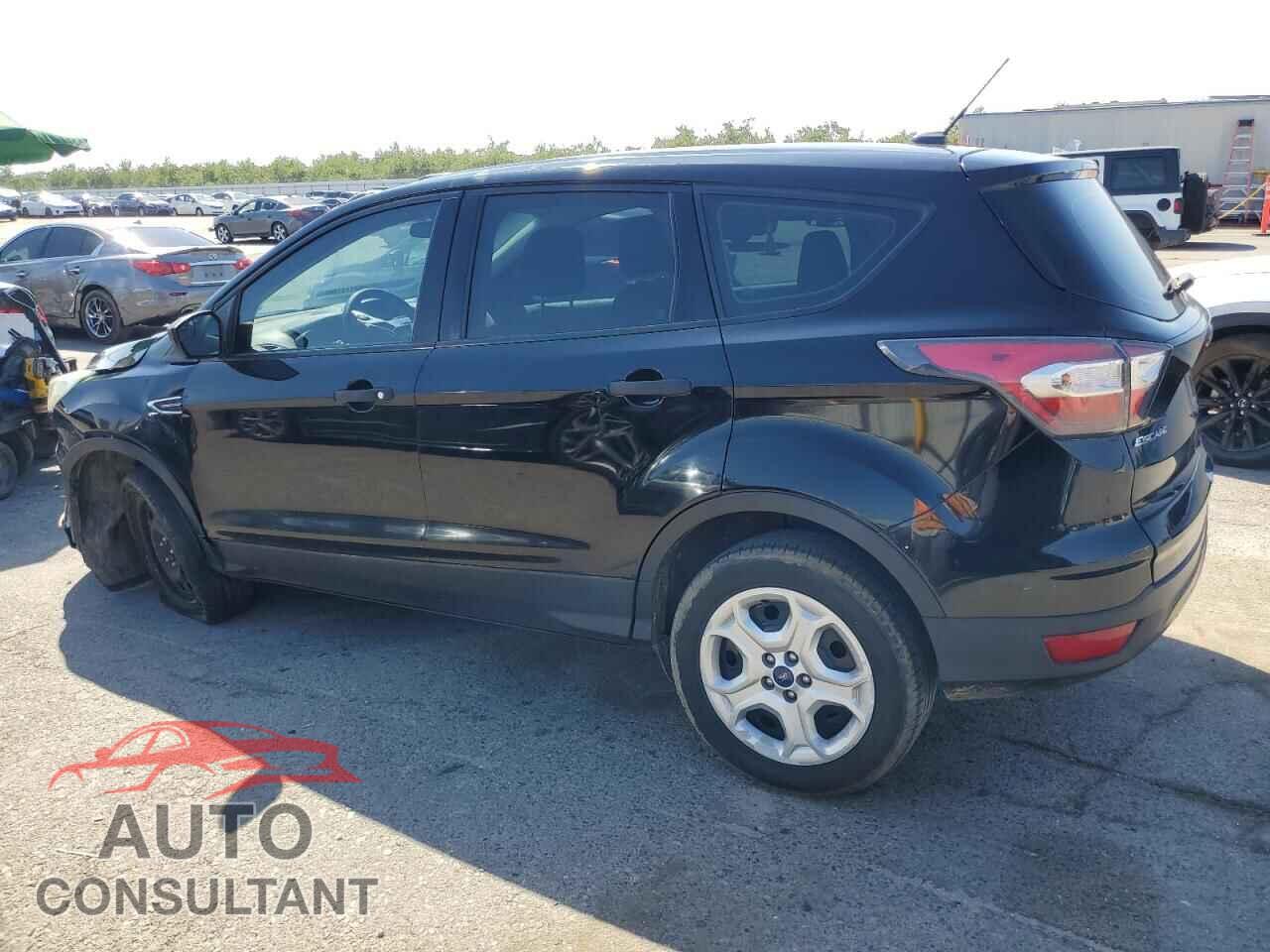 FORD ESCAPE 2017 - 1FMCU0F76HUB26725