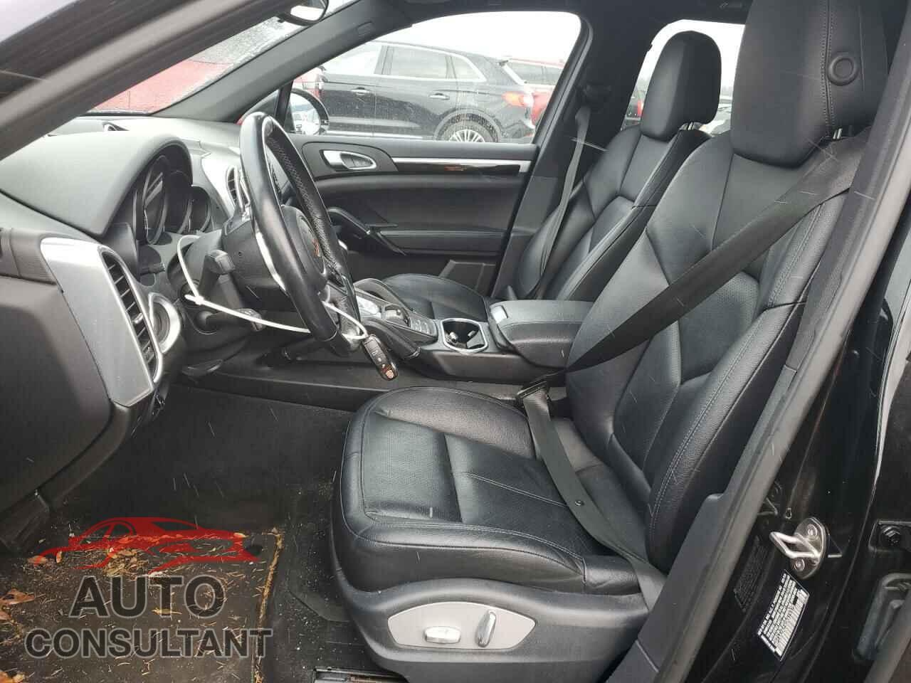 PORSCHE CAYENNE 2016 - WP1AA2A23GKA15375