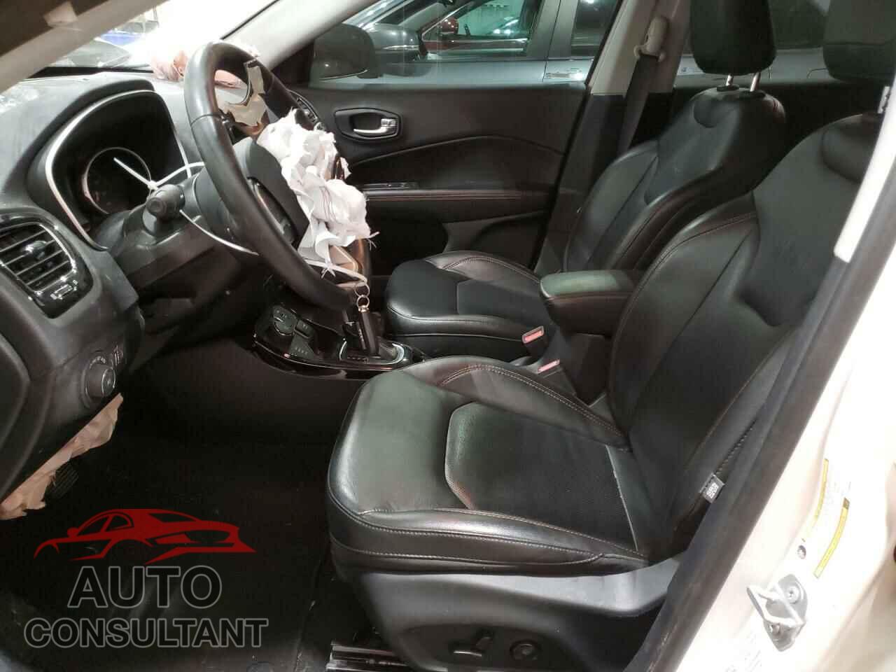 JEEP COMPASS 2018 - 3C4NJDCB3JT336897