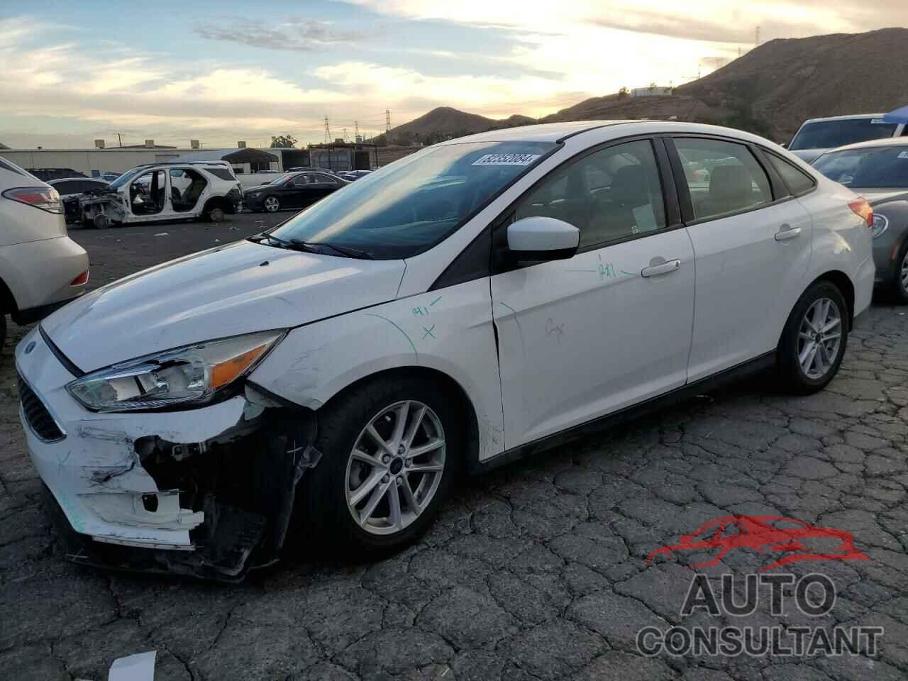 FORD FOCUS 2018 - 1FADP3FE7JL270611