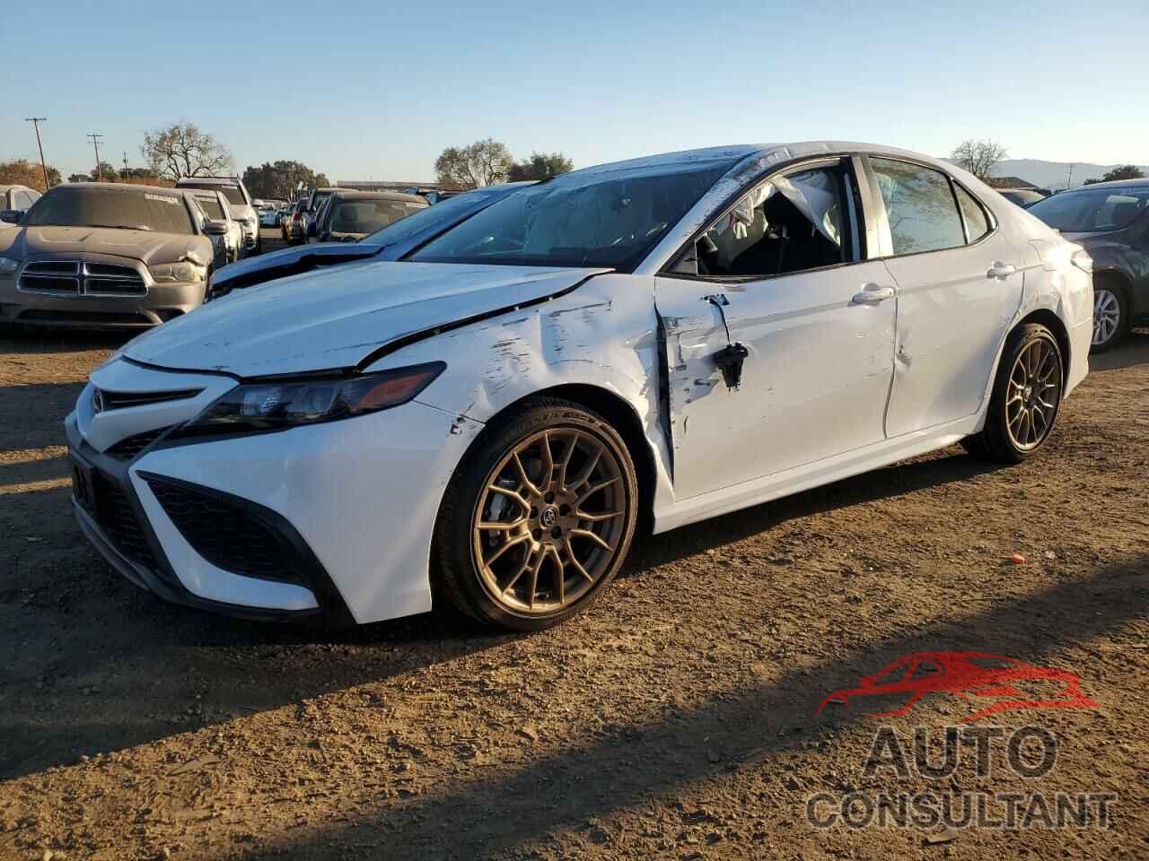 TOYOTA CAMRY 2024 - 4T1G11AK5RU260803