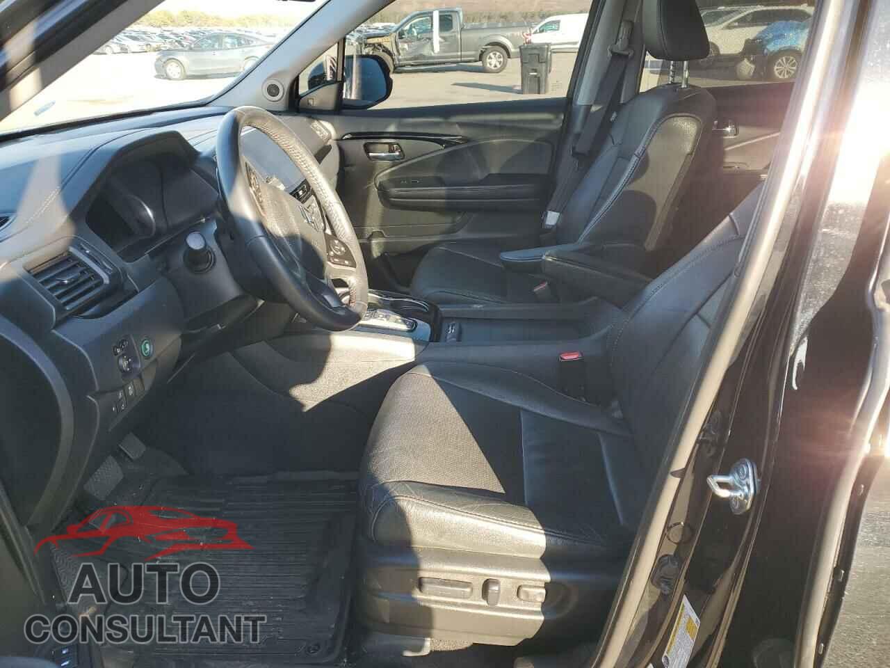 HONDA PILOT 2020 - 5FNYF6H01LB031207