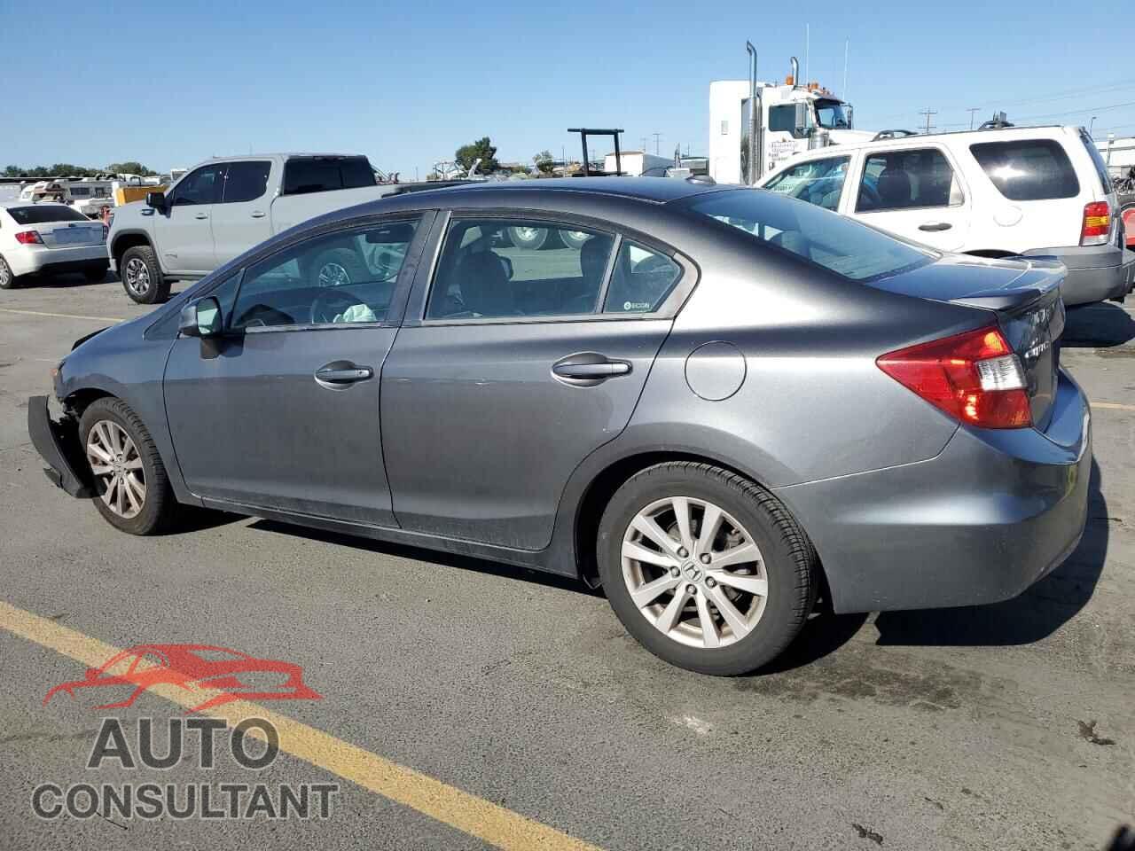 HONDA CIVIC 2012 - 2HGFB2F98CH556435