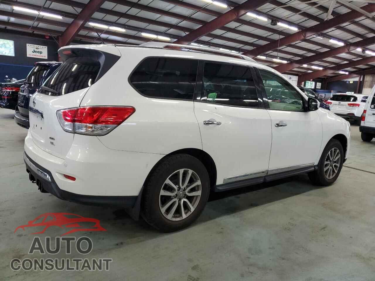 NISSAN PATHFINDER 2013 - 5N1AR2MM4DC618392