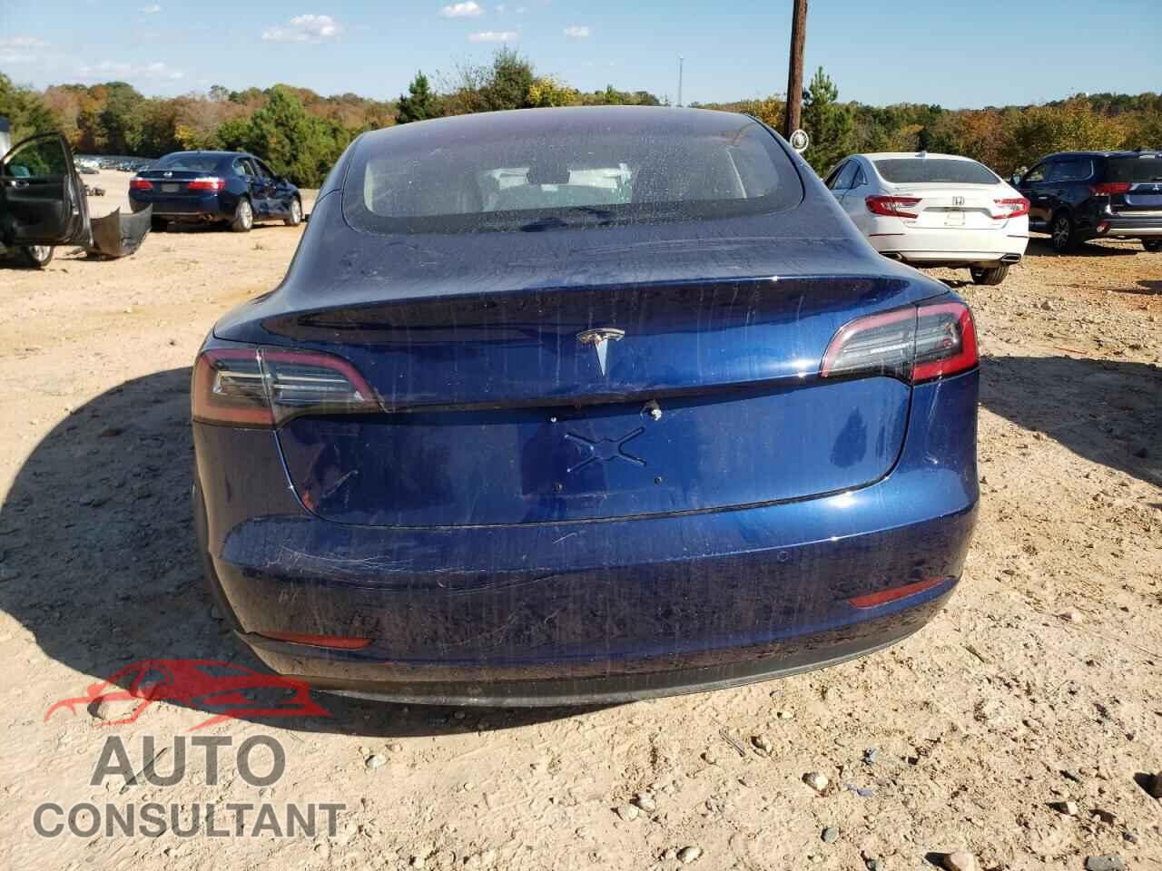 TESLA MODEL 3 2018 - 5YJ3E1EA0JF008074