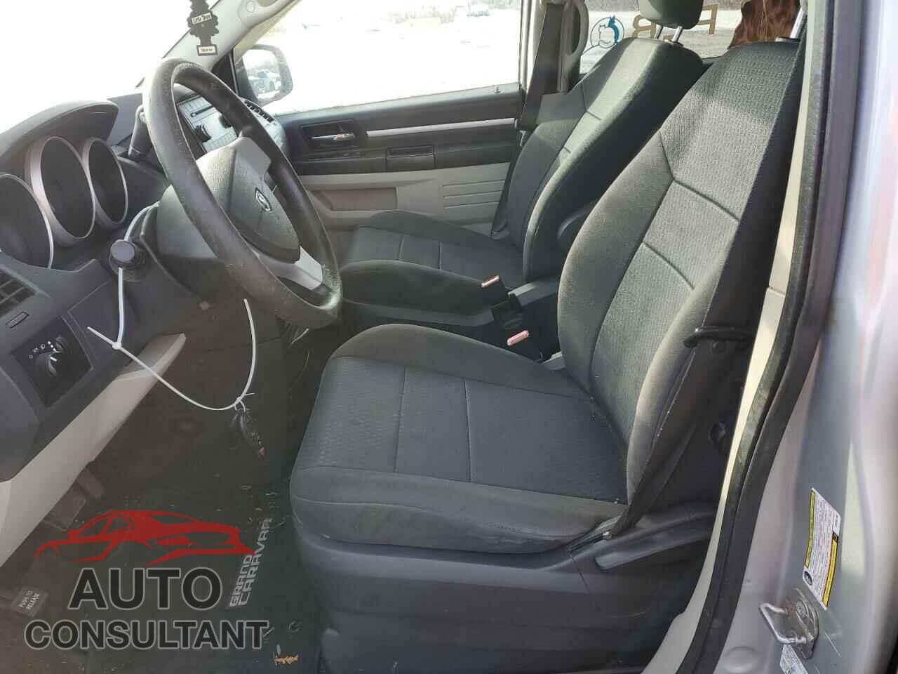 DODGE CARAVAN 2010 - 2D4RN4DE7AR208196