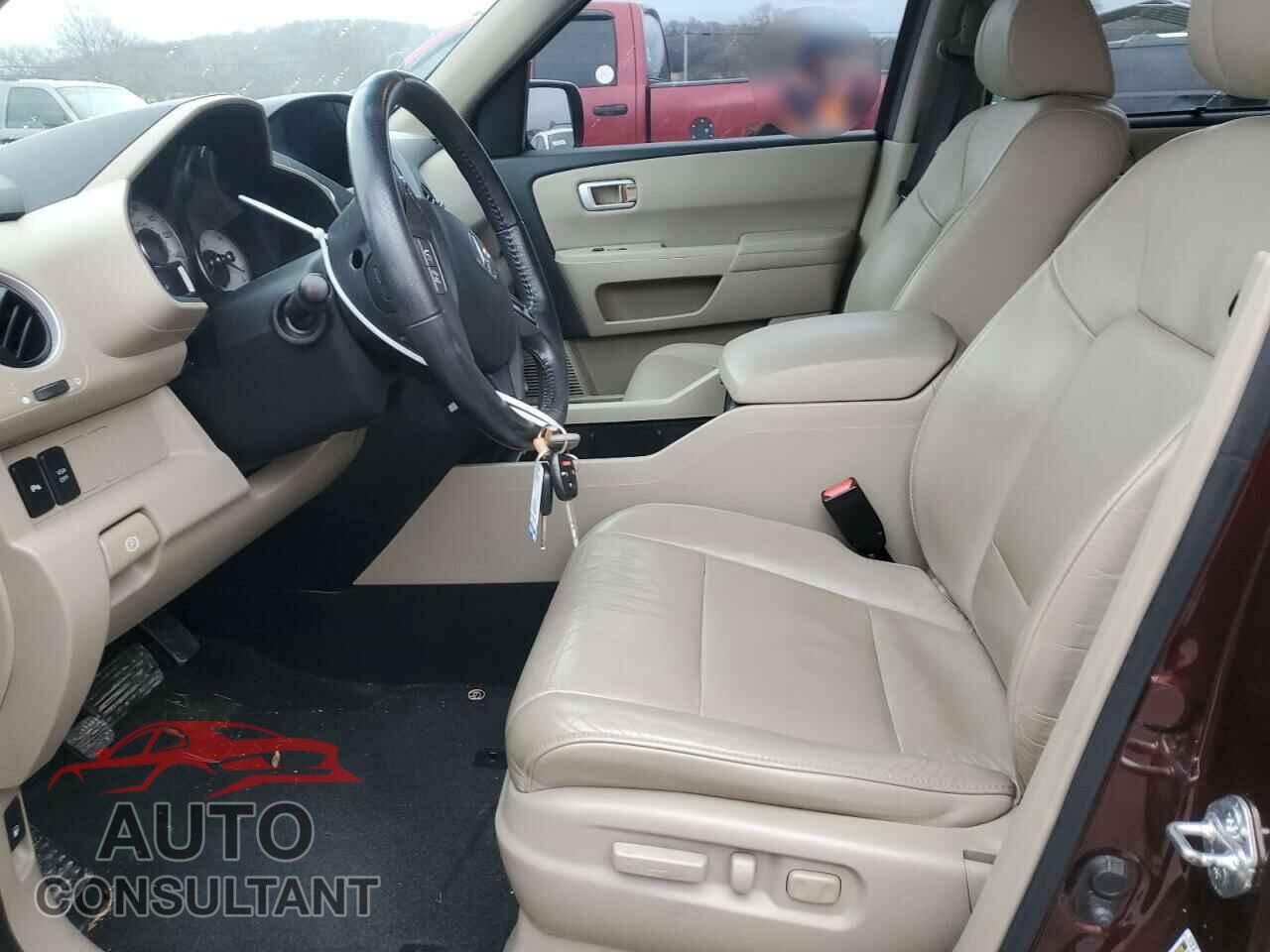 HONDA PILOT 2011 - 5FNYF4H90BB045794