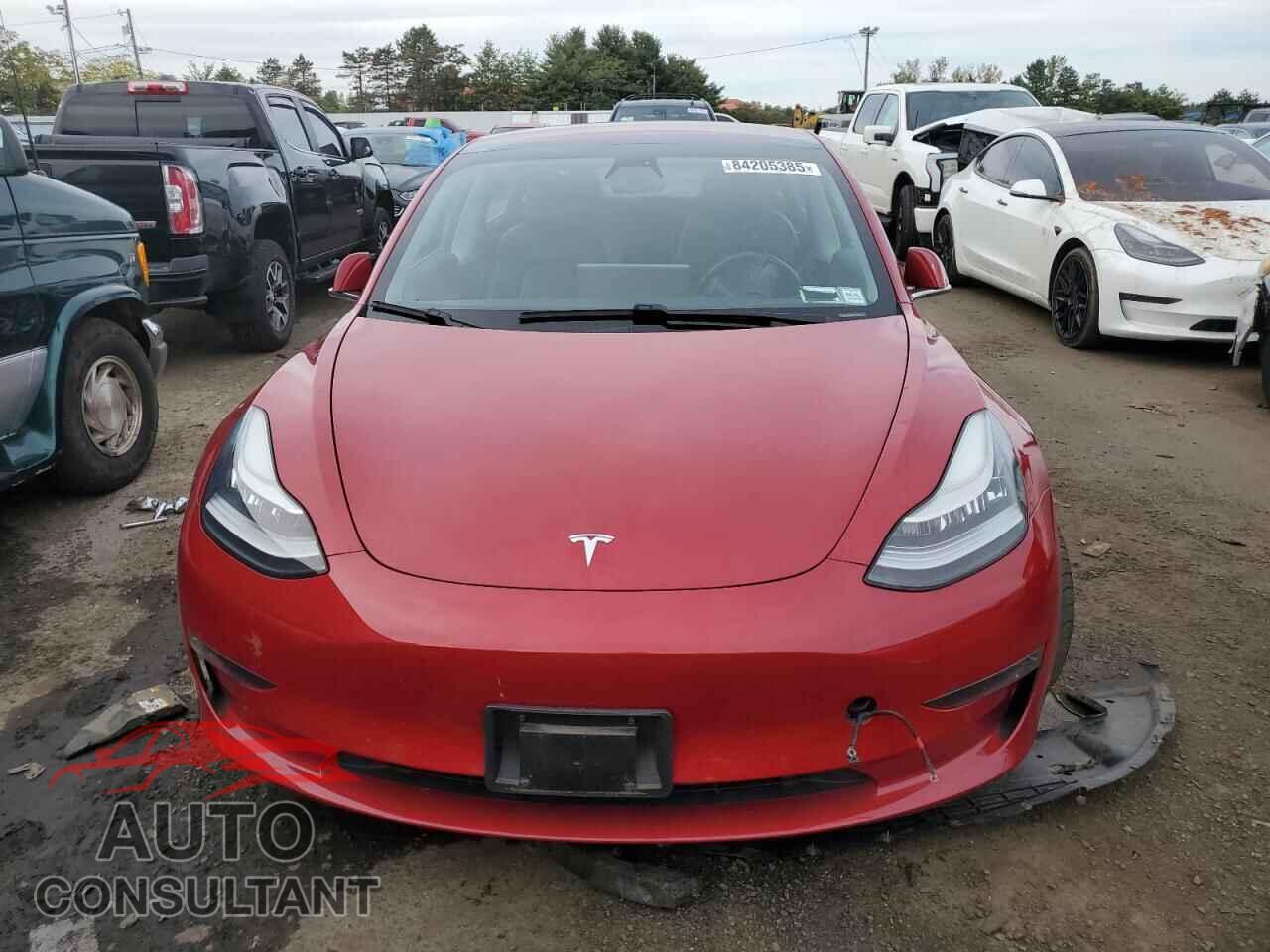 TESLA MODEL 3 2018 - 5YJ3E1EB8JF121750