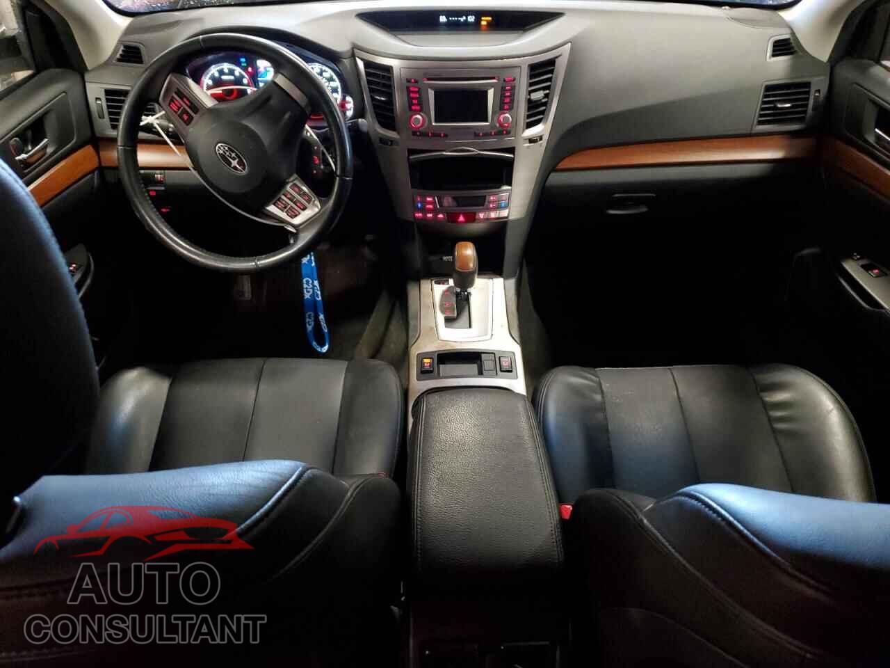 SUBARU OUTBACK 2014 - 4S4BRBLC7E3200858